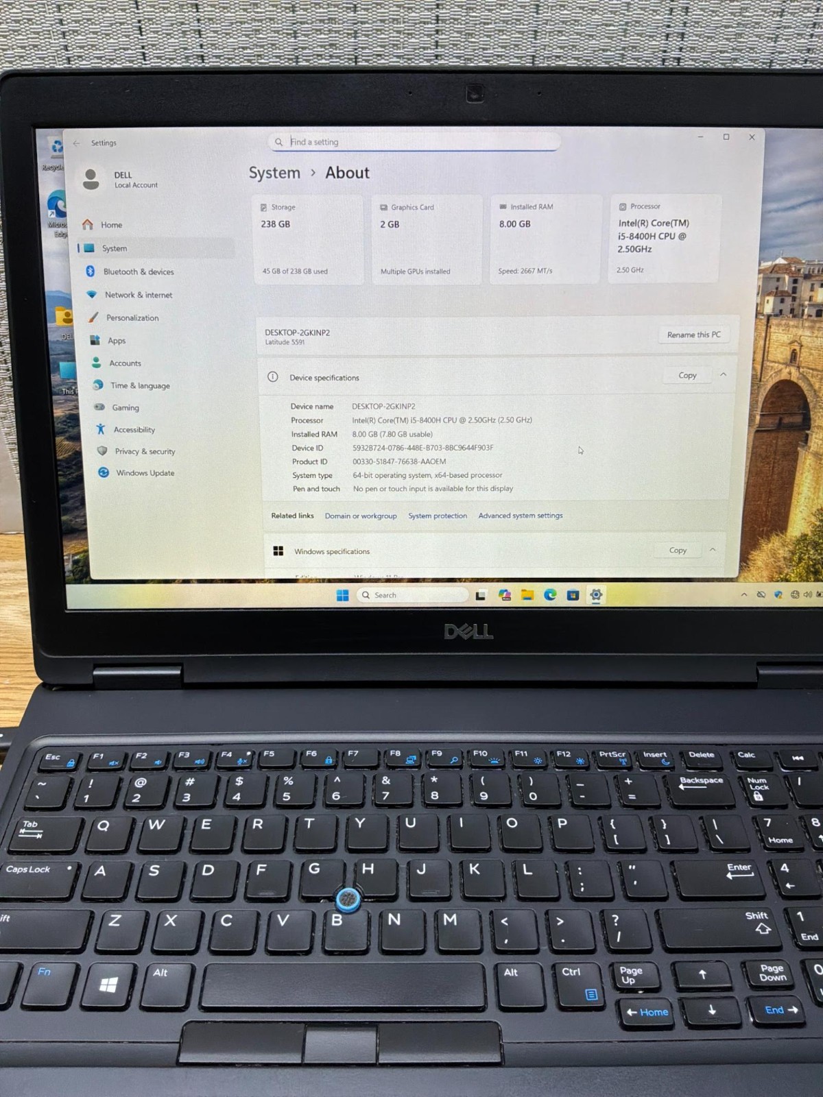 Dell Latitude 5591 i5-8400H 8GB RAM 256GB SSD 2GB GPU Win 11 Pro Laptop