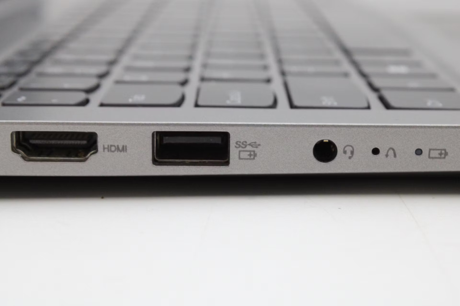 Lenovo ThinkBook 15 G2 ITL 15.5″ i5-1135G7, 256GB NVMe, 8GB RAM