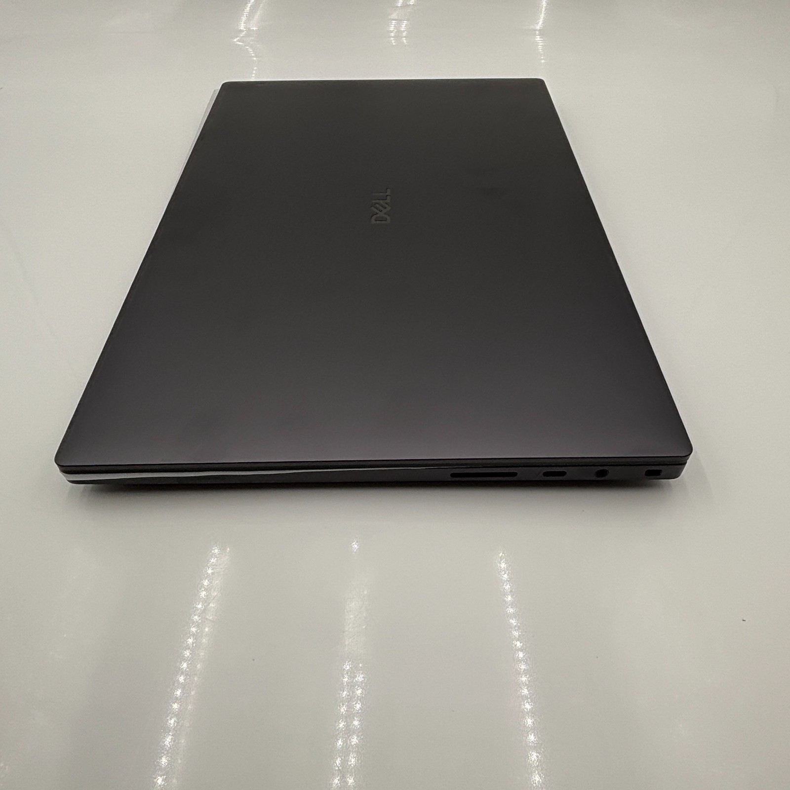 Dell Pro Max 16 Premium 16″ Intel Core Ultra 7 64GB RAM 1TB SSD RTX Pro 3000 BW