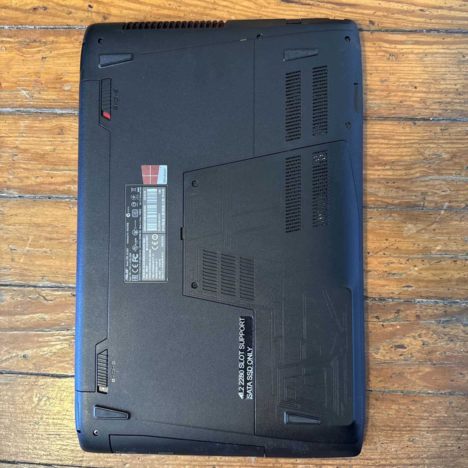 ASUS ROG GL552VW-DH74 15” Gaming Laptop, GeForce GTX 960M 4GB, 16GB DDR4, 1TB HD