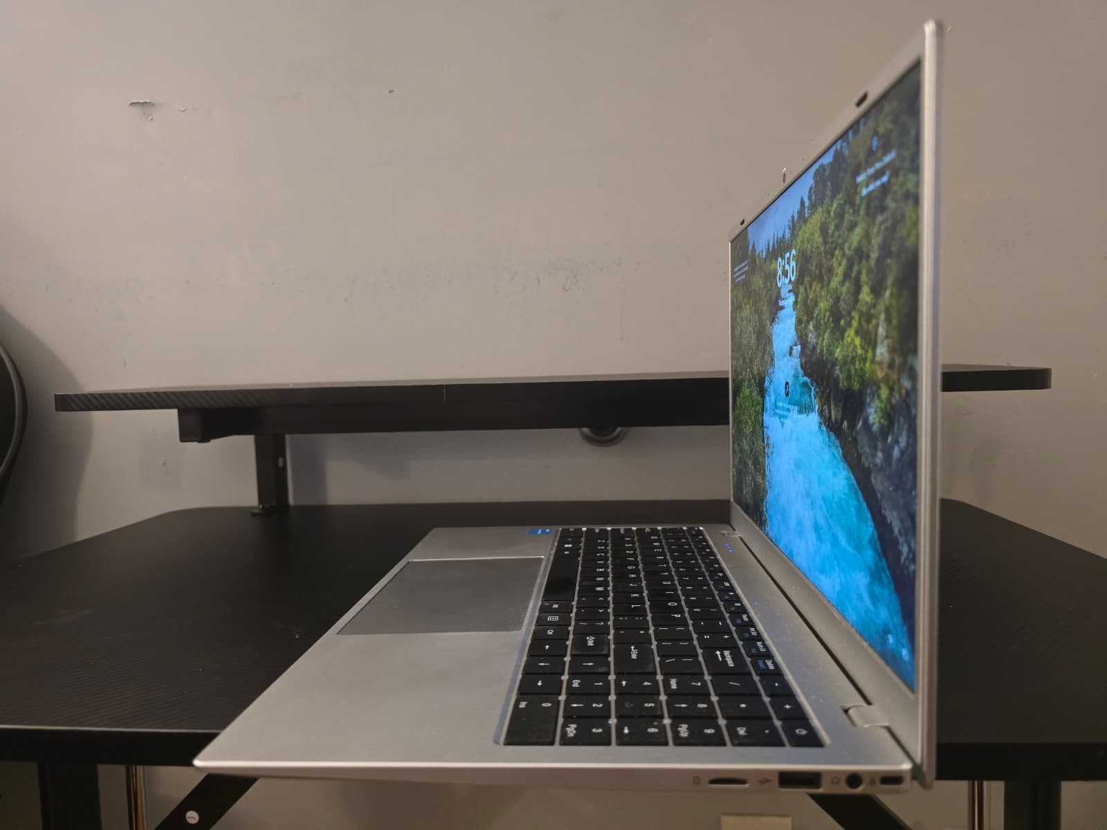 15.6″ FHD Laptop 16GB RAM 256GB SSD WiFi 5 USB-C Windows Laptop Silver