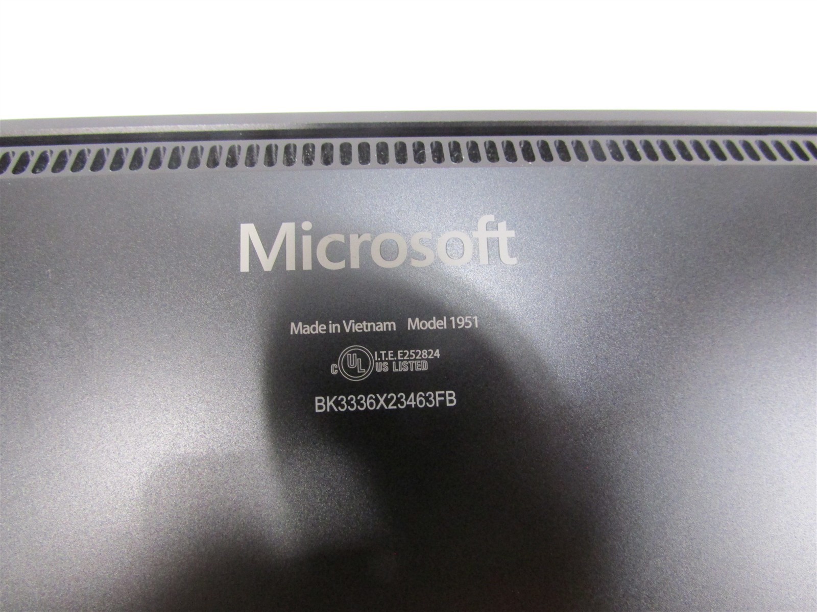 Microsoft Surface Laptop 5 1951 i5-1245U 2.5GHz 16GB RAM 512GB 13.5″ Win 11 Pro