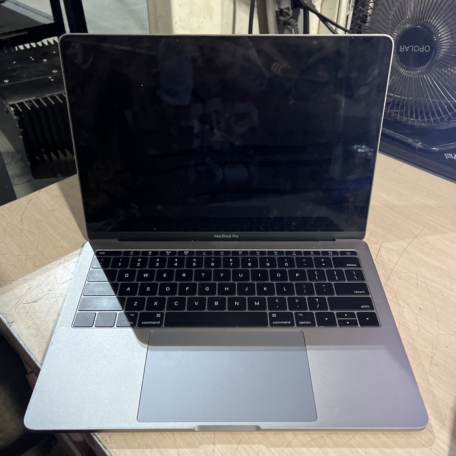 APPLE MACBOOK PRO 13″ MID-2017 CORE I5-7360U 2.3GHZ 8GB RAM NO HD :