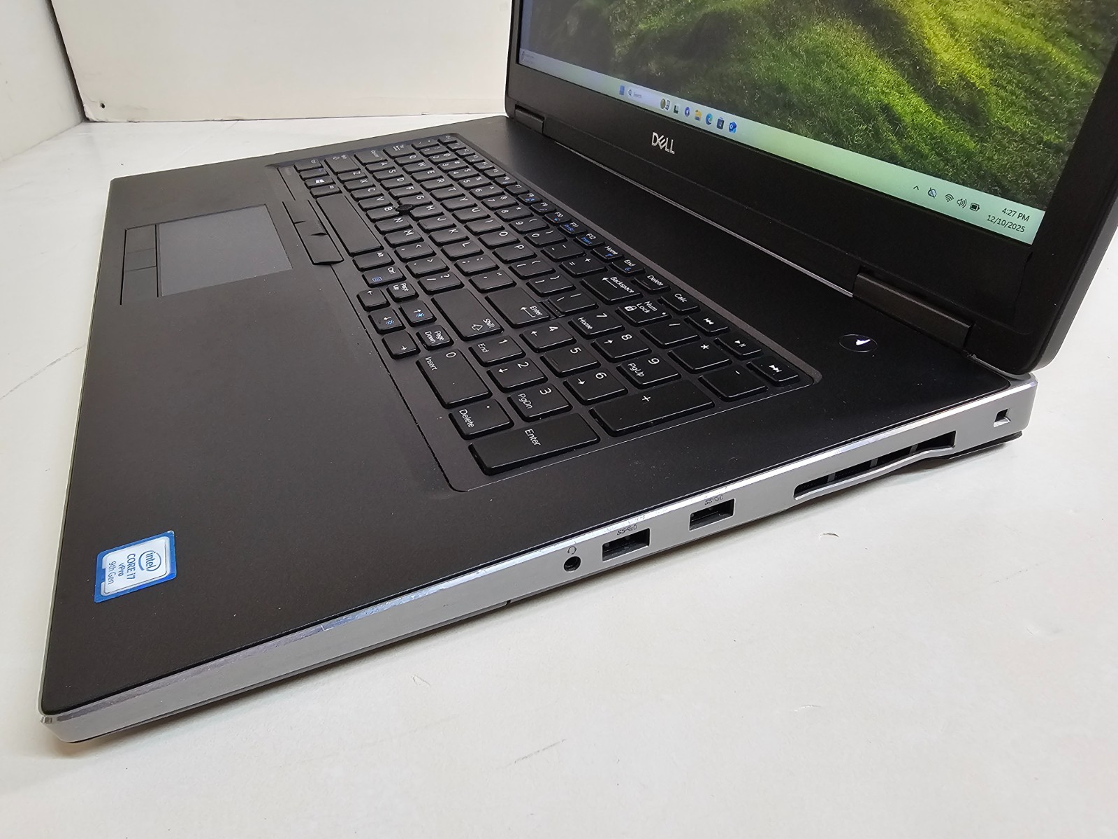Dell Precision 7740 Laptop 2.6 GHz i7-9850H 16GB 512GB SSD WX 7130 Cam 17.3″ SP1