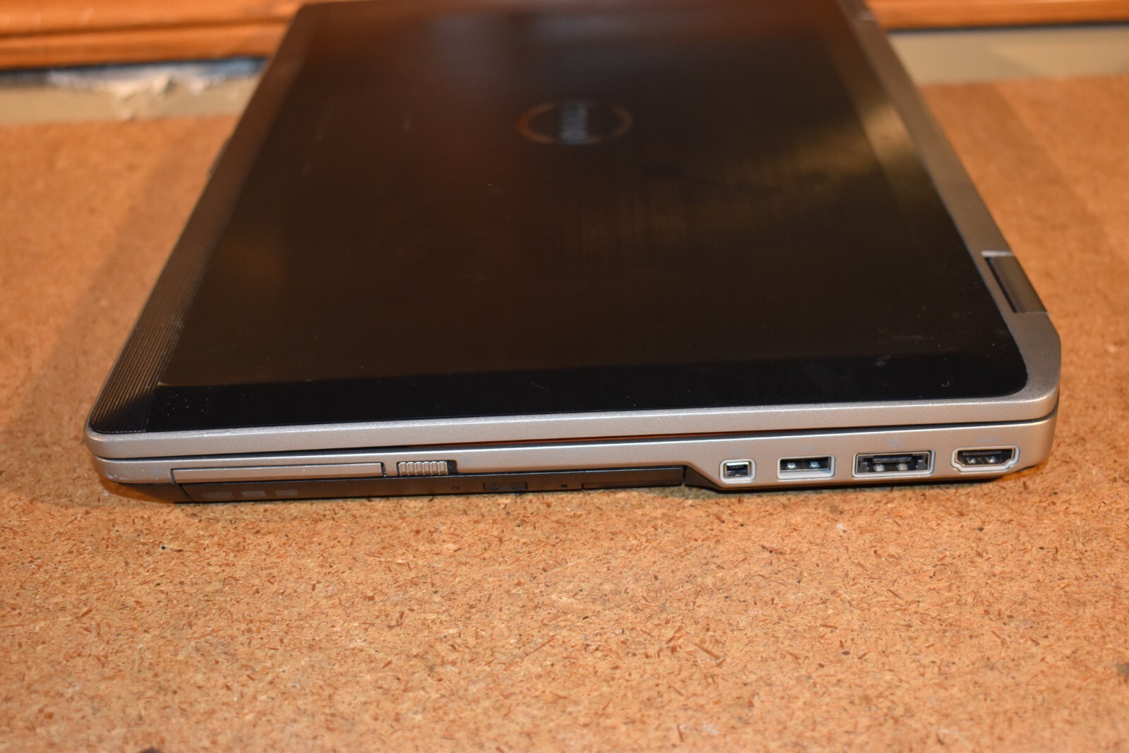 Dell Latitude E6520 Laptop Intel Core i7-2640M 128GB SSD Windows 7 Pro 32-bit