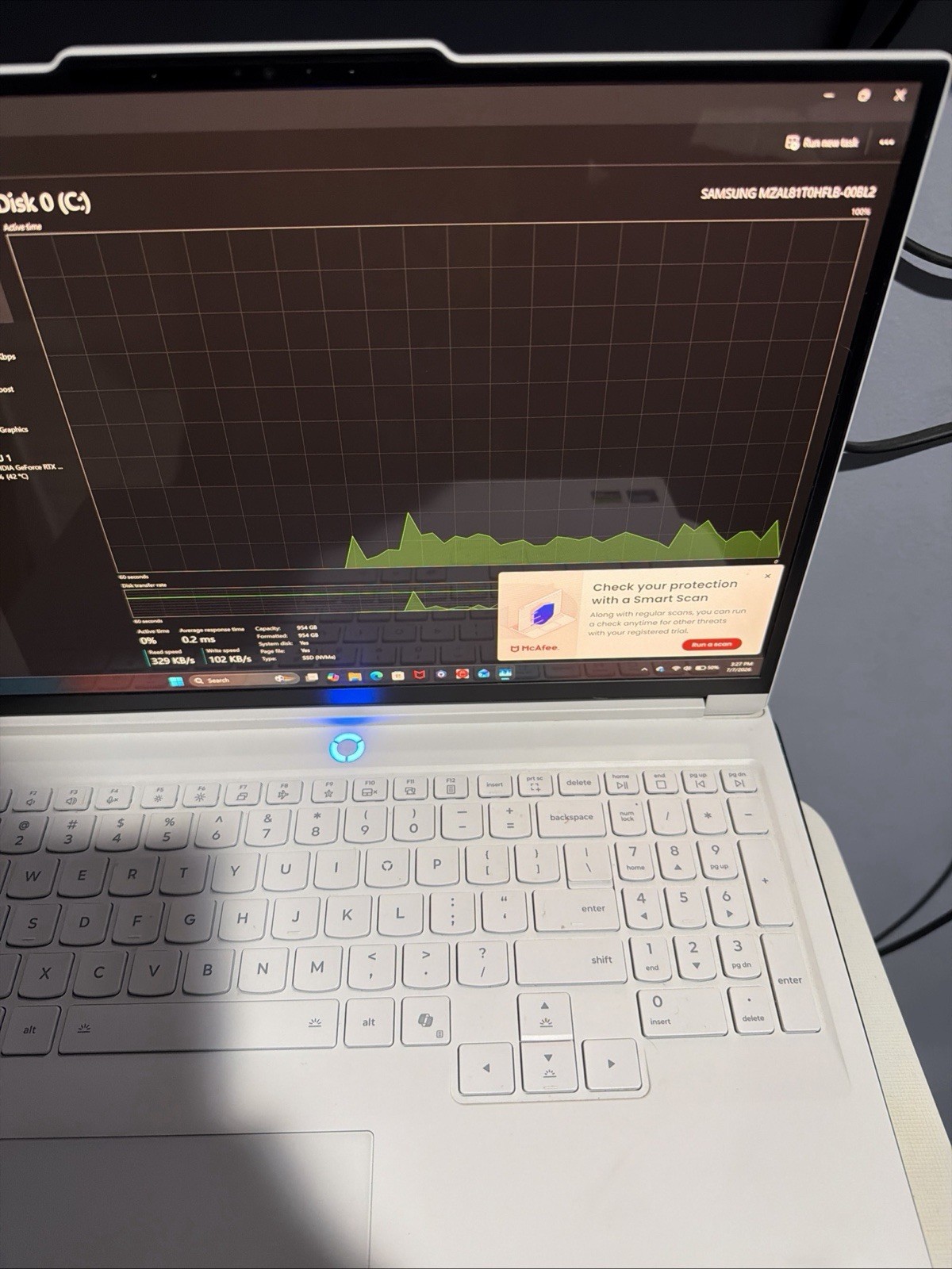Lenovo Legion 7i Gen 10 RTX 5070 Core Ultra 9 32GB 1TB w/ Box & Warranty