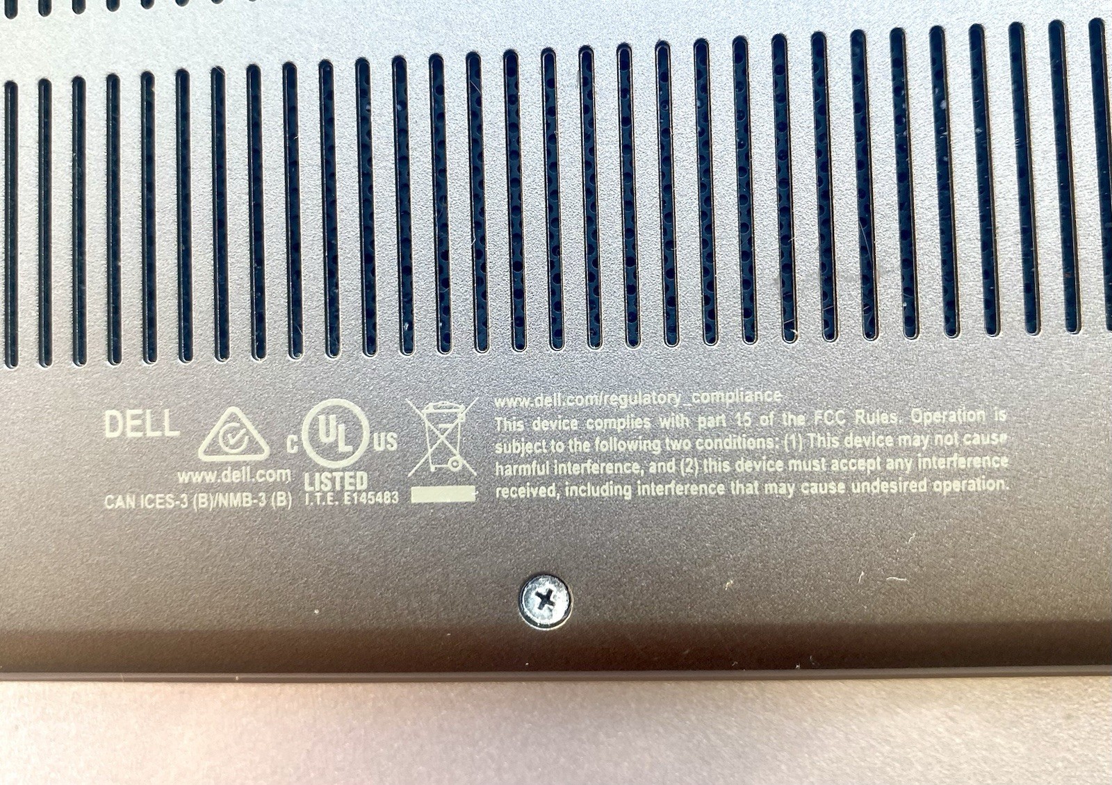 Dell Inspiron 7405 2N1 14″ Ryzen 5 4500U 4.0GHz 8GB RAM 256GB SSD