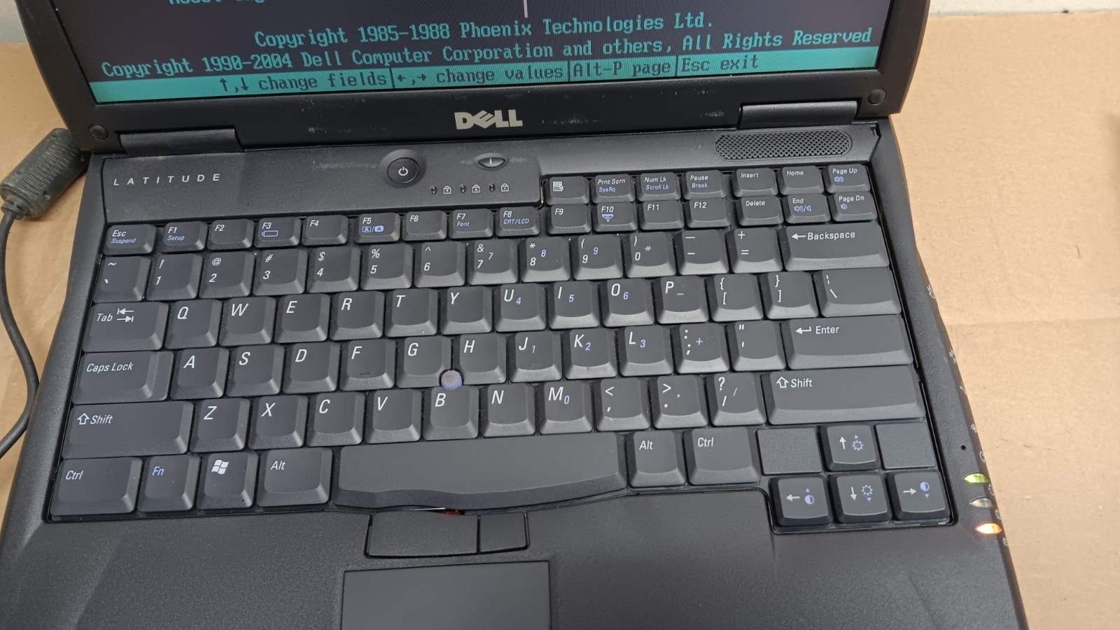 Vintage Dell Latitude C640 Laptop 2 GHz Windows XP Pro Serial & Parallel port