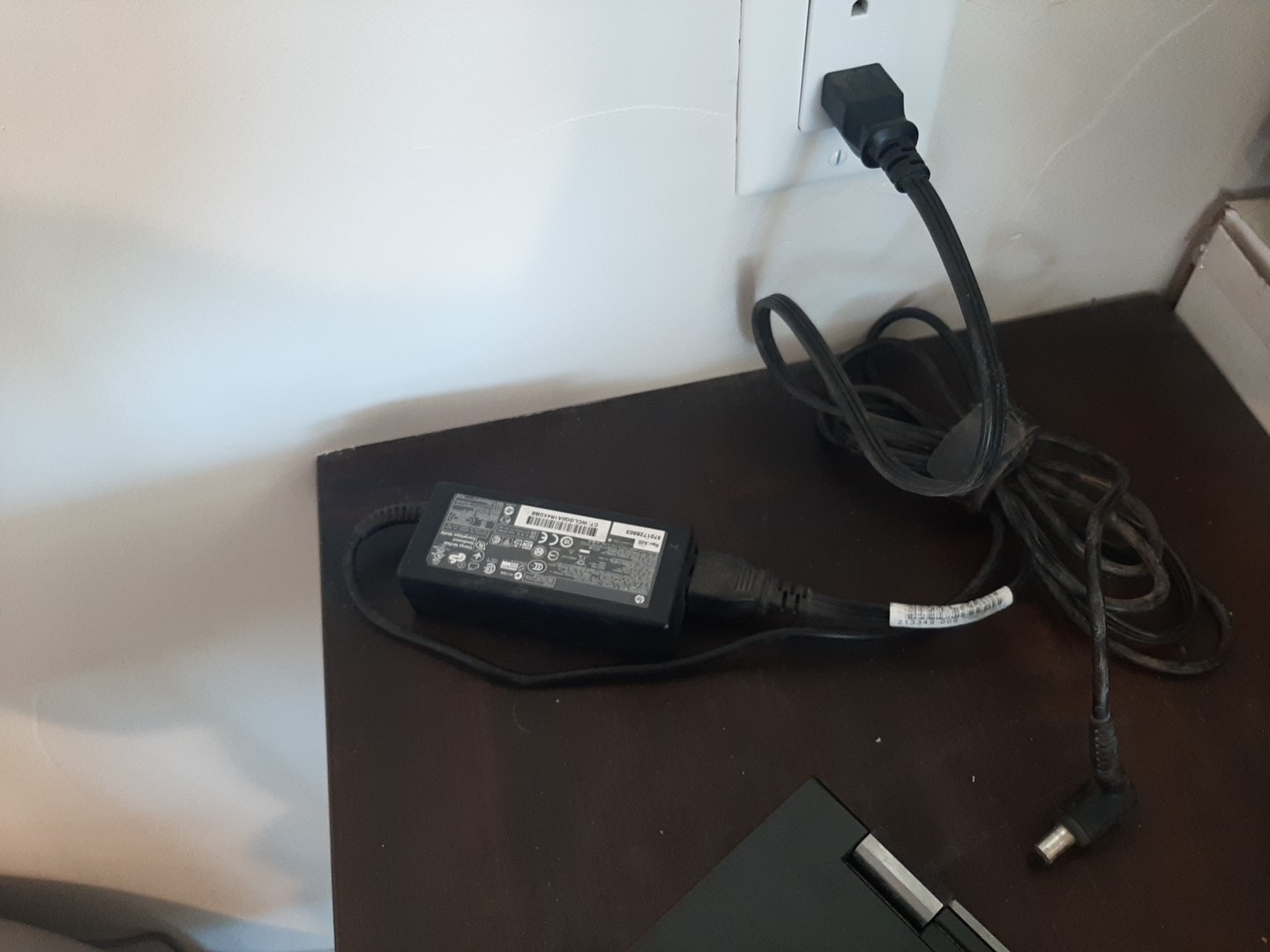 Dell Latitude E6500 Intel 2 Core Duo Inside w/ Power Cord, Powers Up