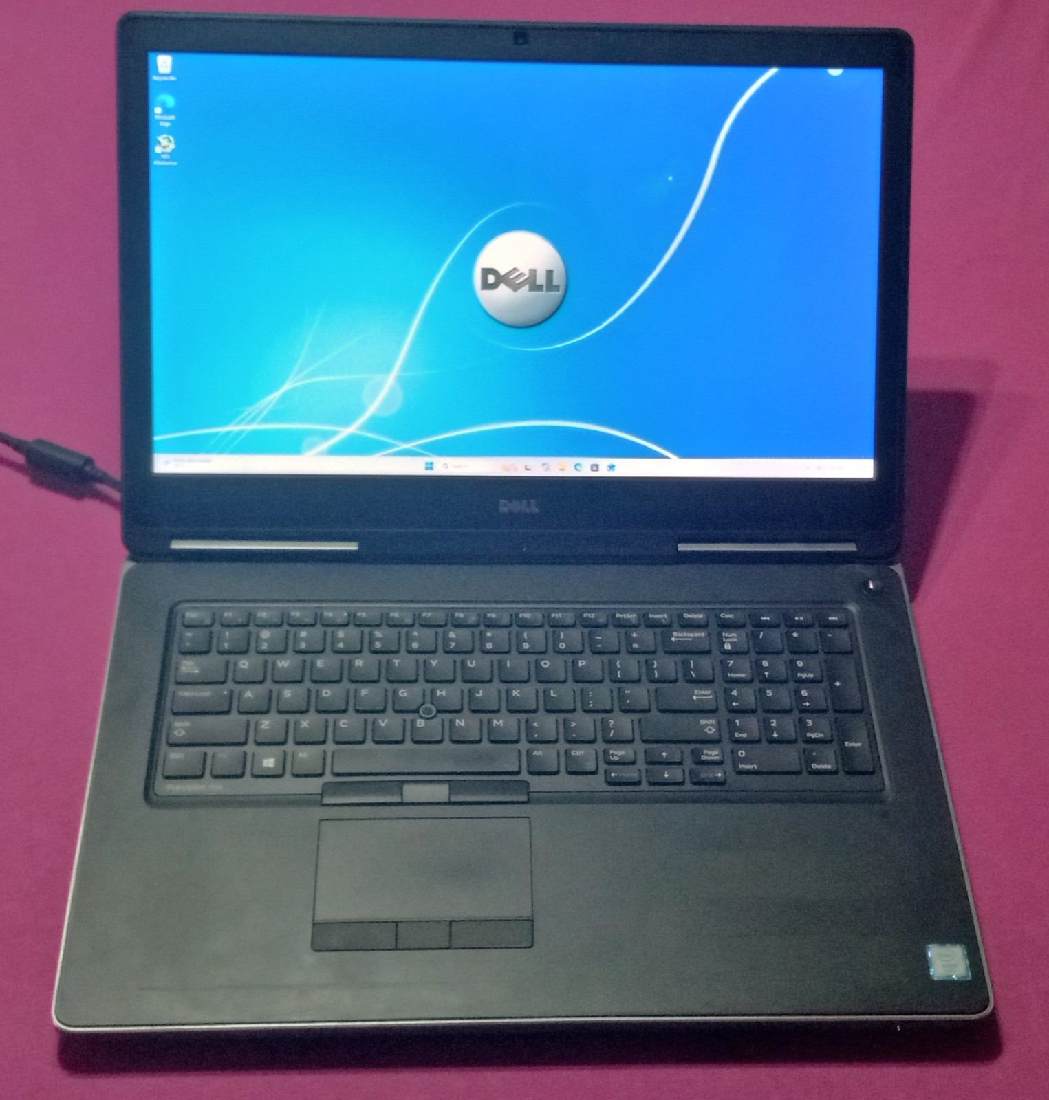 Dell Precision laptop 7720 E3-1505M 3.0-4.0Ghz 12GB 256GB NVIDIA P3200 AX200 UHD