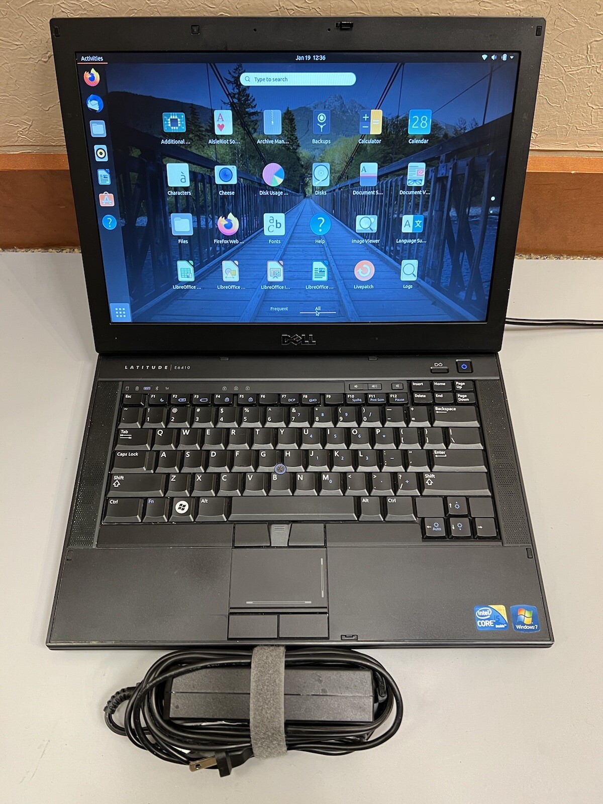 Dell Latitude E6410 Core i5 M520 4GB RAM 320GB HDD WEBCAM BLUETOOTH NVIDIA NVS