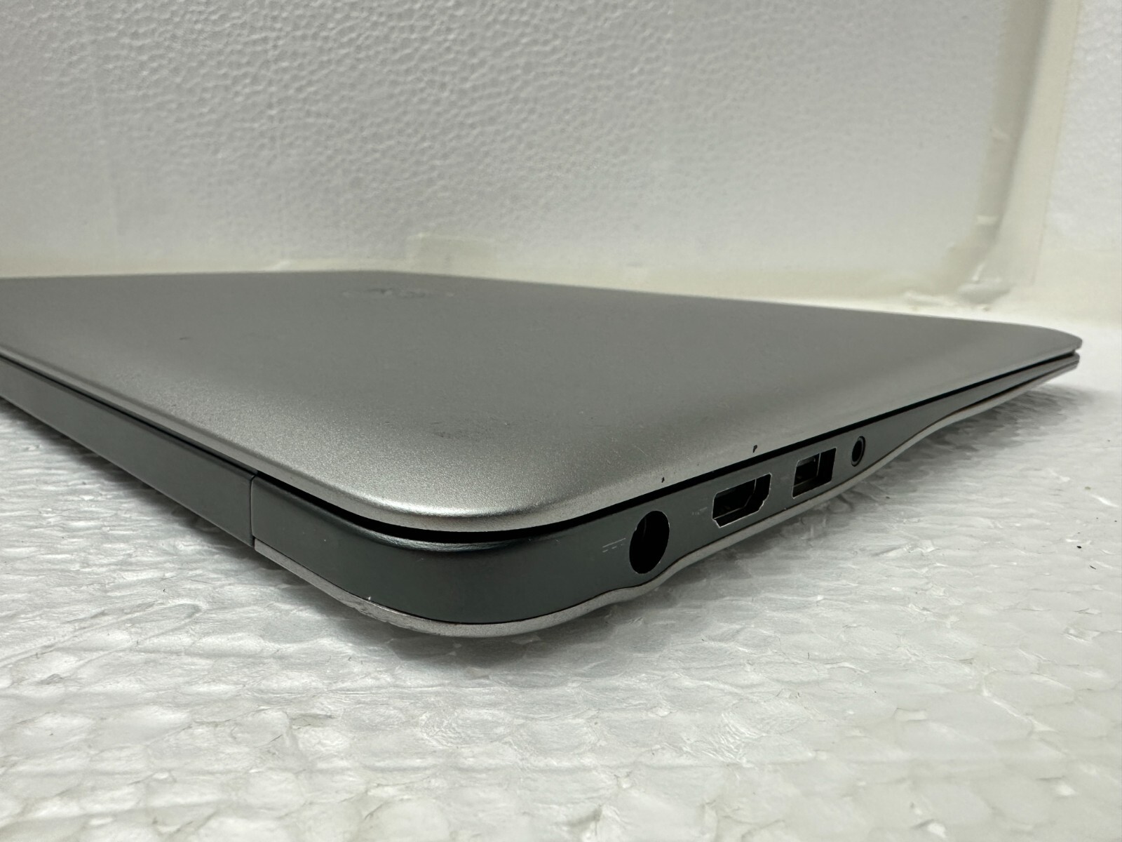 15.6″ Dell 7548 w/4K Touch | i7-5500u w/Radeon R7 | 1TB SSD | 16G | Win10 |