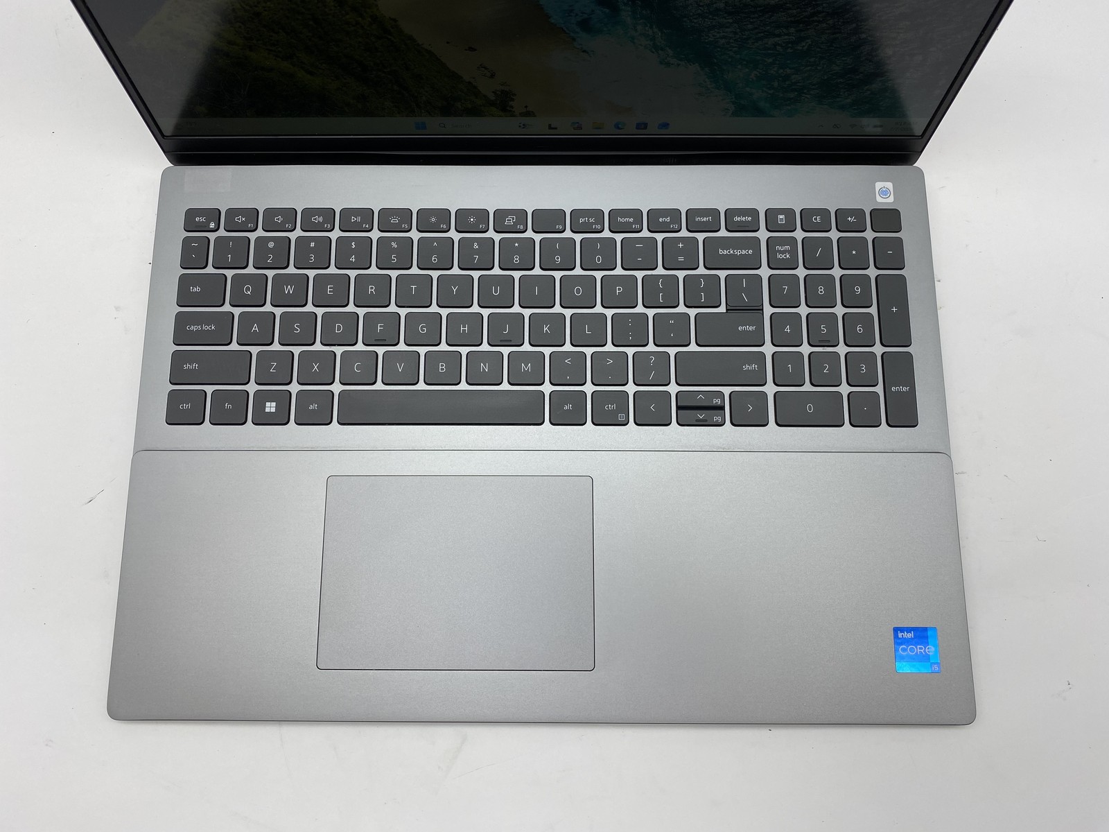Dell Vostro 5620 Laptop Intel Core i5 1240P 4.4GHz 16GB RAM 256GB SSD W11P