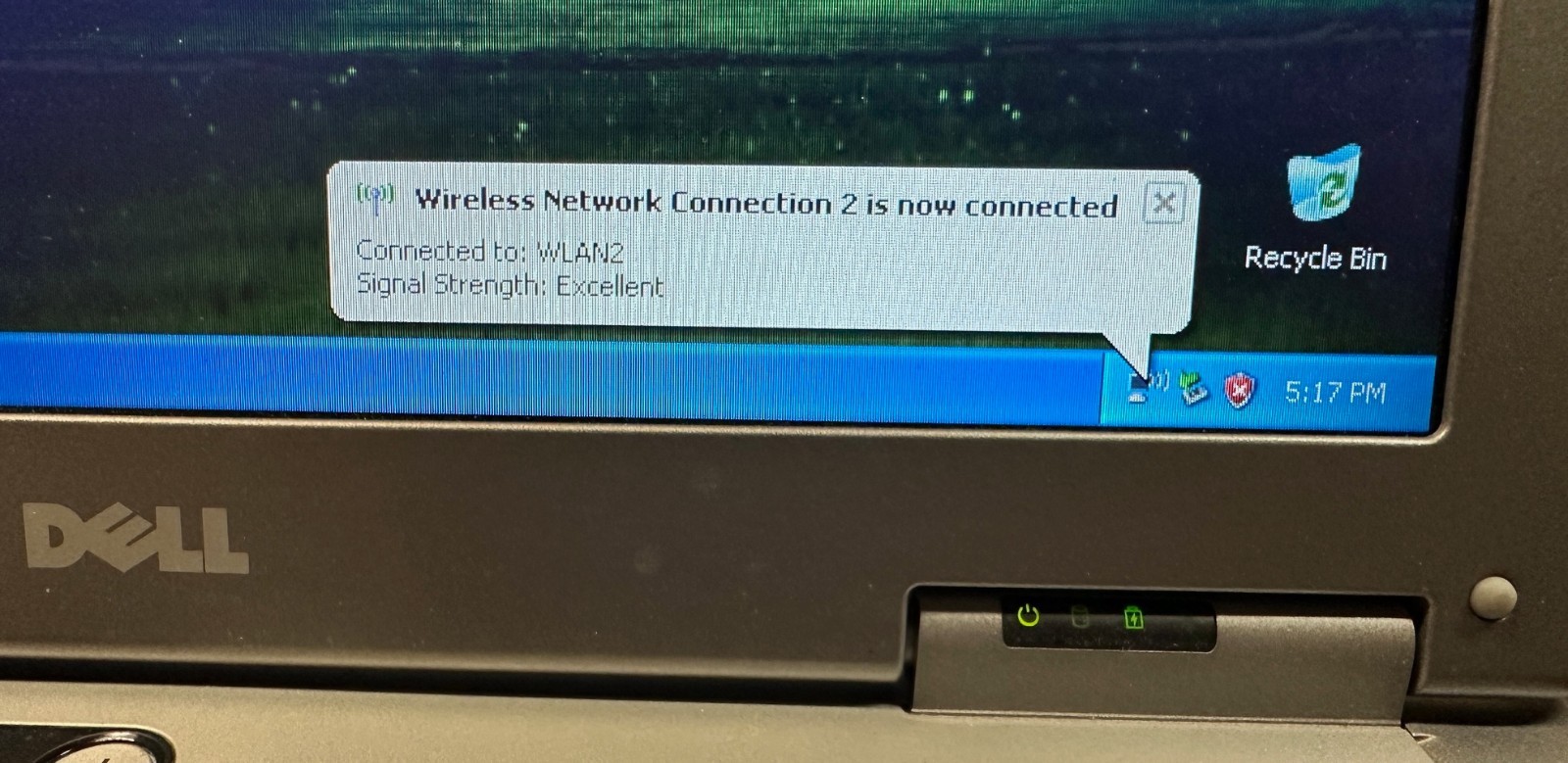 Dell Latitude D505 1.4GHZ 512MB RAM 40GB HDD WINDOWS XP PRO AC ADAPTER CDRW WIFI