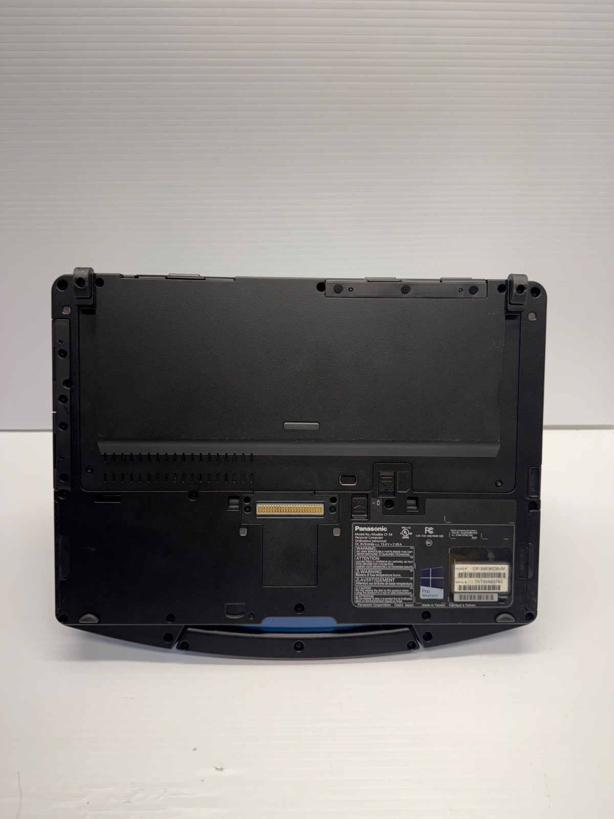 Panasonic ToughBook CF-54-Touch i5-6th 16 GB RAM 512 GB SSD – 10 Hours Only