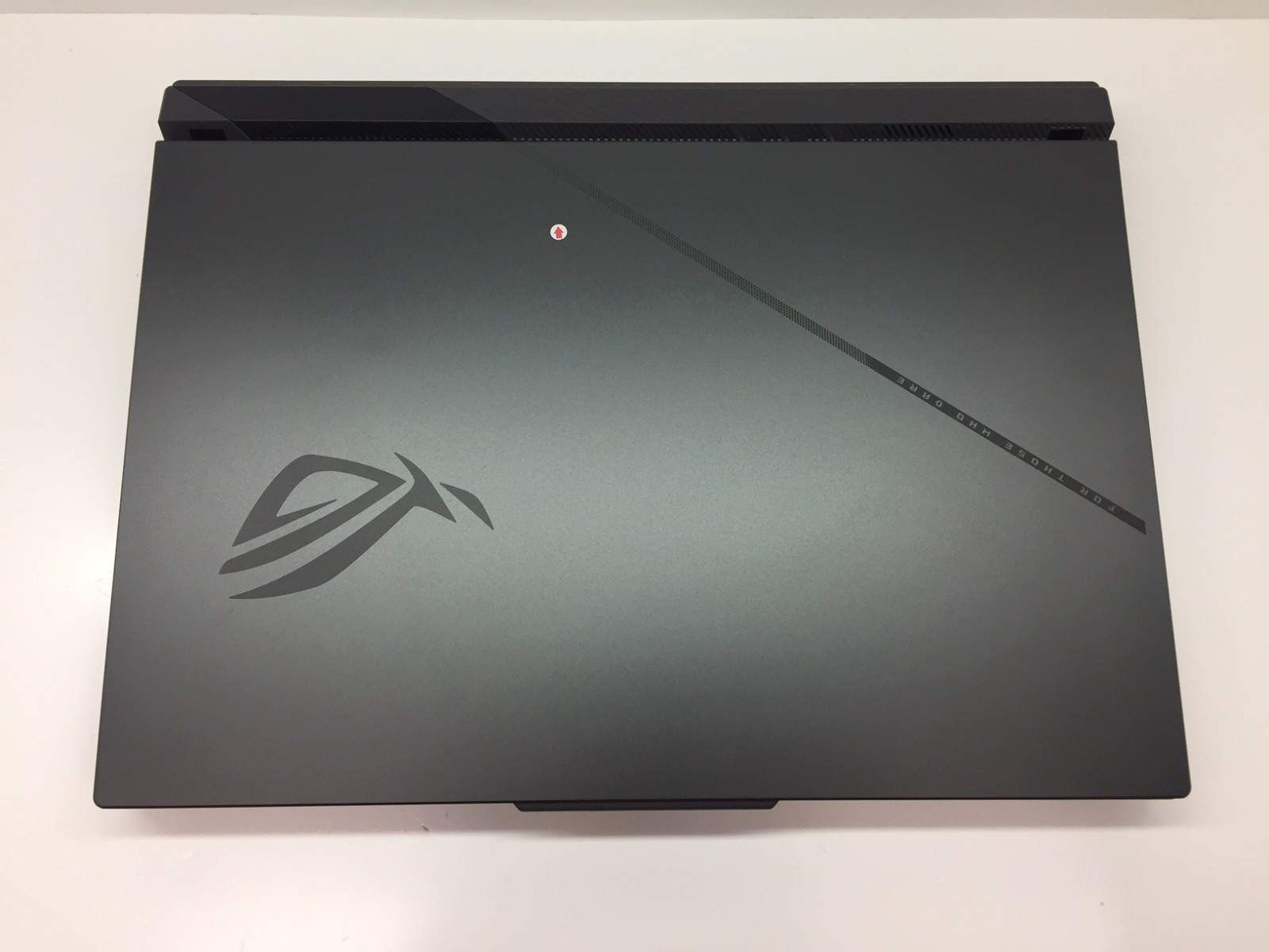 READ – ASUS ROG Strix G16 16″ AMD Ryzen 9 9955HX3D, RTX 5070 Ti, 1TB SSD 32GB
