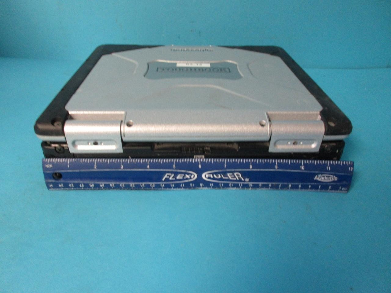 PANASONIC TOUGHBOOK CF-31 13.1″ TOUCH LAPTOP NO HDD POWERS ON(UNTESTED/PARTS)