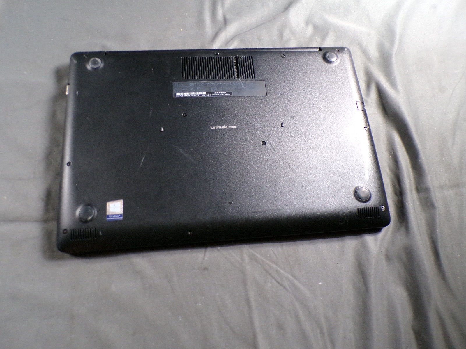 DELL LATITUDE 3590 INTEL CORE i3-6006U 2.00GHZ 8GB RAM **NO HD/ NO CADDIE/ NO OS