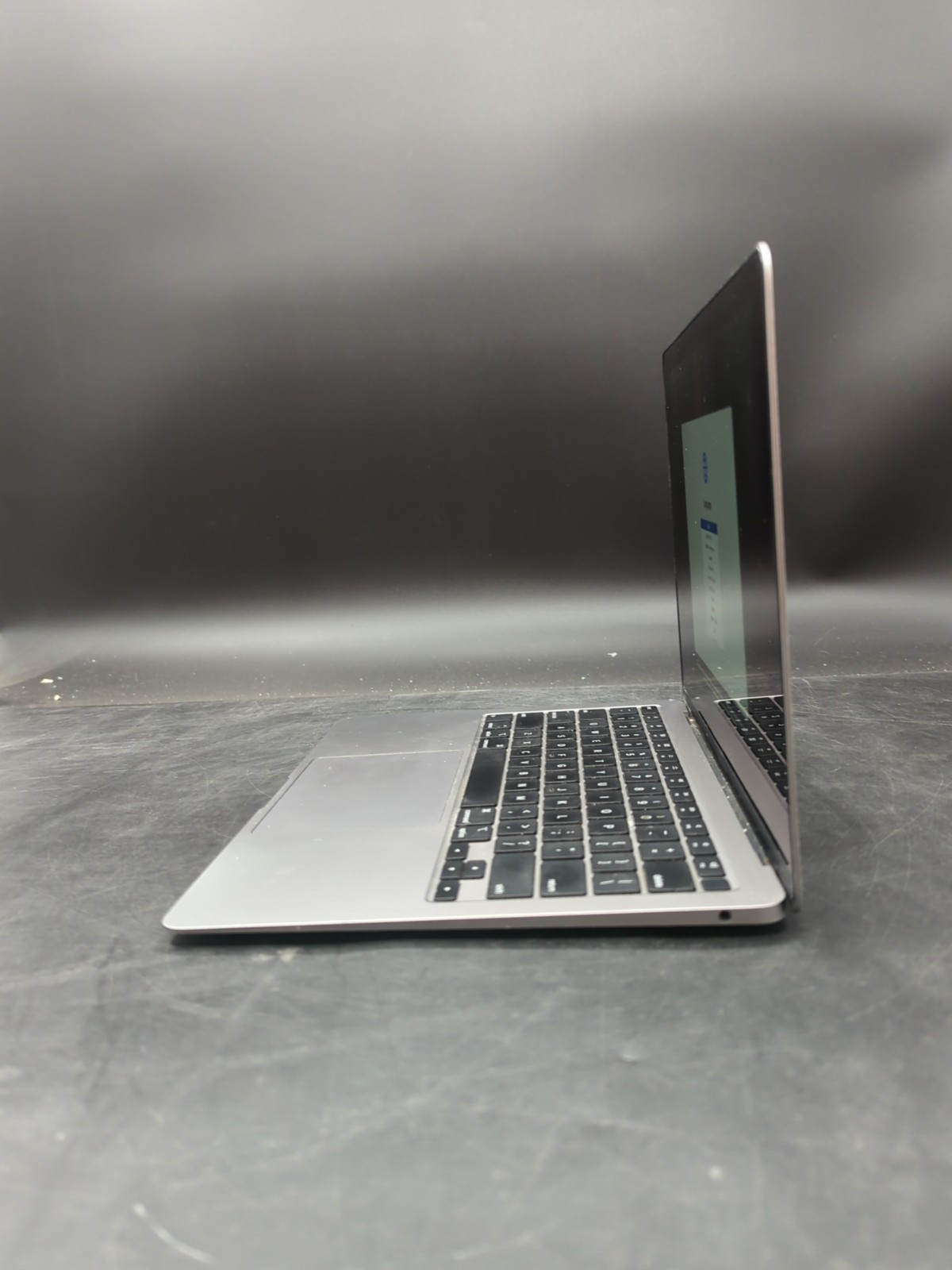 MacBook Air 9,1 a2179: i5 10th Gen: 8GB Ram: 500GB SSD: Sequoia OS: Tested