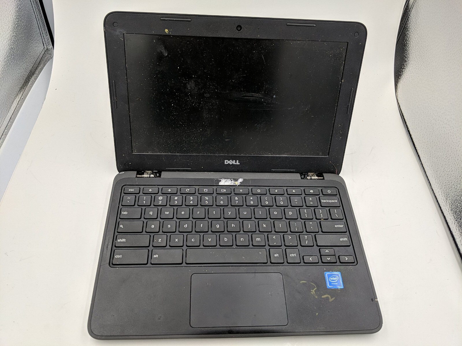 Dell 3180 Chromebook 11 Model P26T Intel CeL Dual Core 16GB SSD *CRACKED SCREEN*