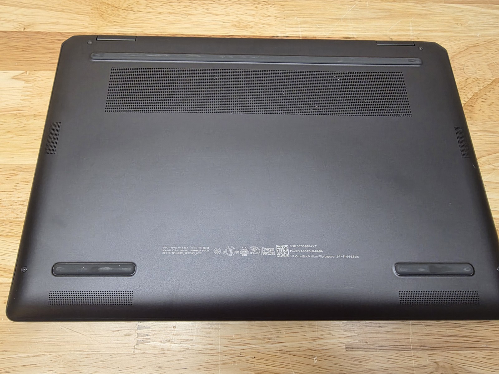 HP OmniBook Ultra Flip 14″ 3K OLED 2-in-1 Copilot+ PC | Core Ultra 7 256V | 16GB