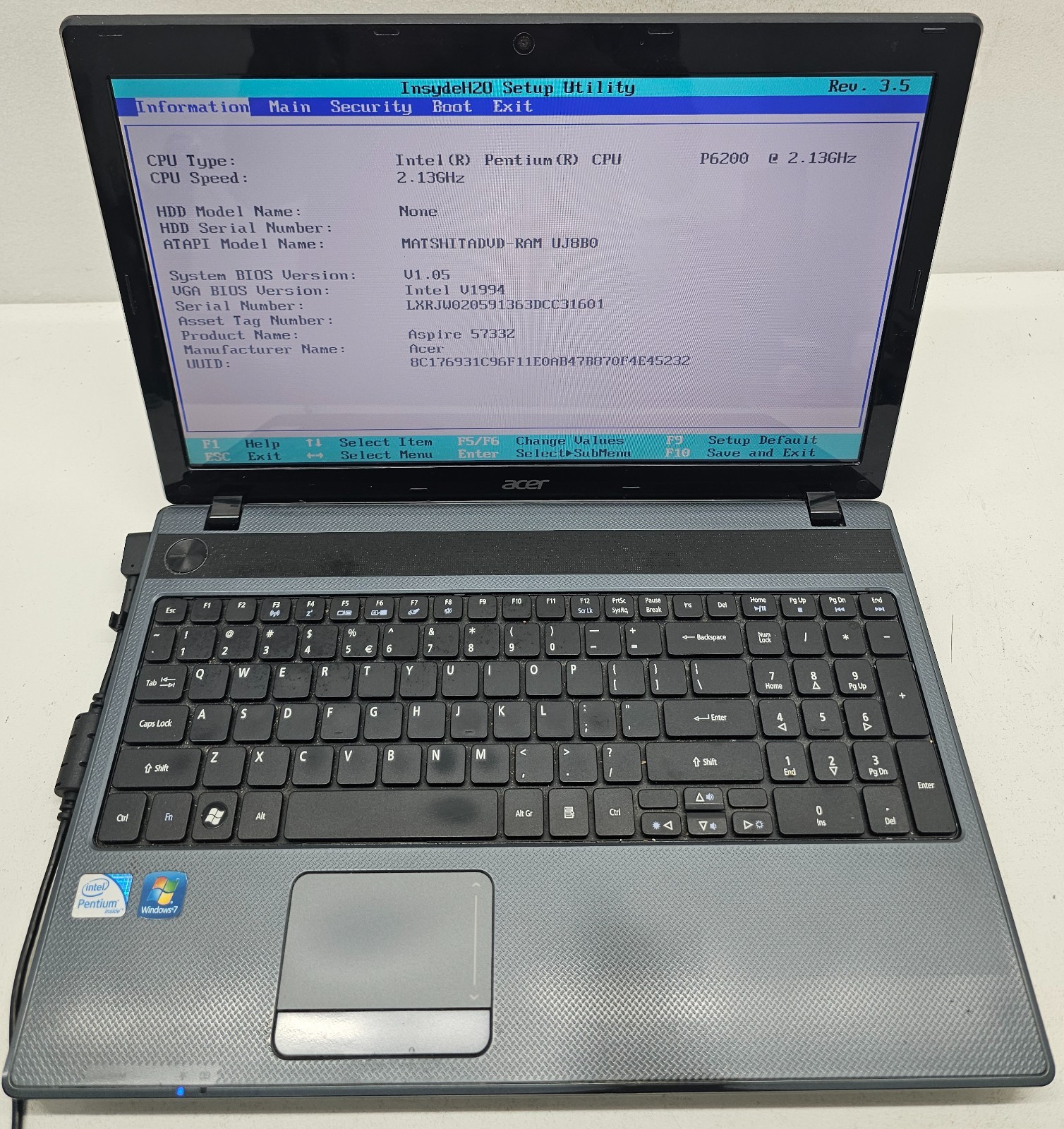Acer Aspire 5733Z-4469 Laptop Intel Pentium P6200 3GB Ram NO HD/OS/BATT (FL)