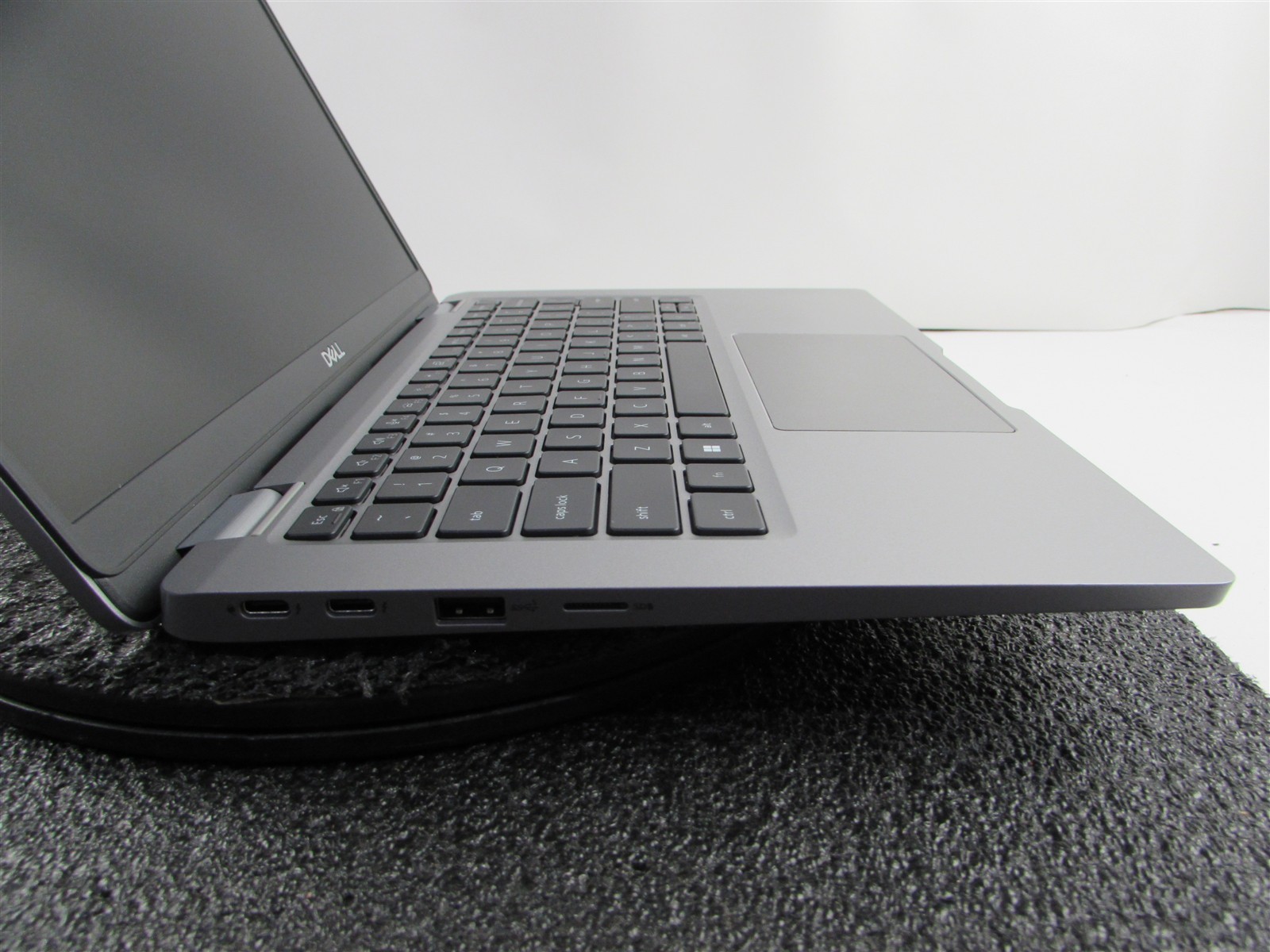 DELL LATITUDE 5330 FHD TOUCHSCREEN I5-1245U 10 CORE 512GB 16GB RAM NO O.S/BATT