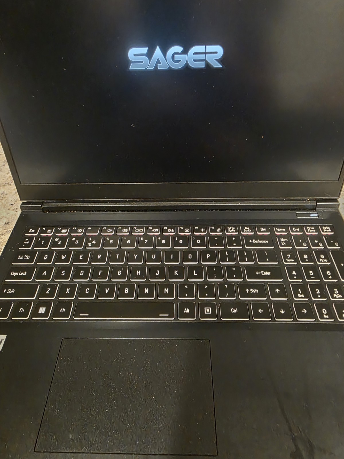 Sager V39x Gaming Laptop i9-14900HX RTX 4060 32GB RAM 1.82TB SSD 15.6″