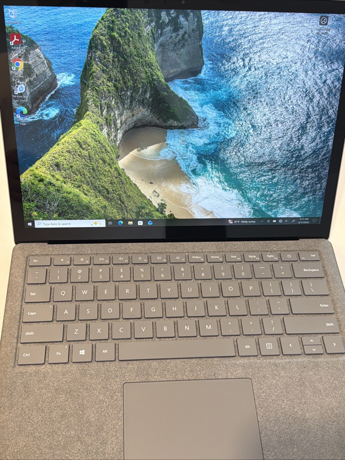 Microsoft Surface Laptop 2 Model 1769 Intel i5-8350U 8GB 256GB SSD Silver W10P