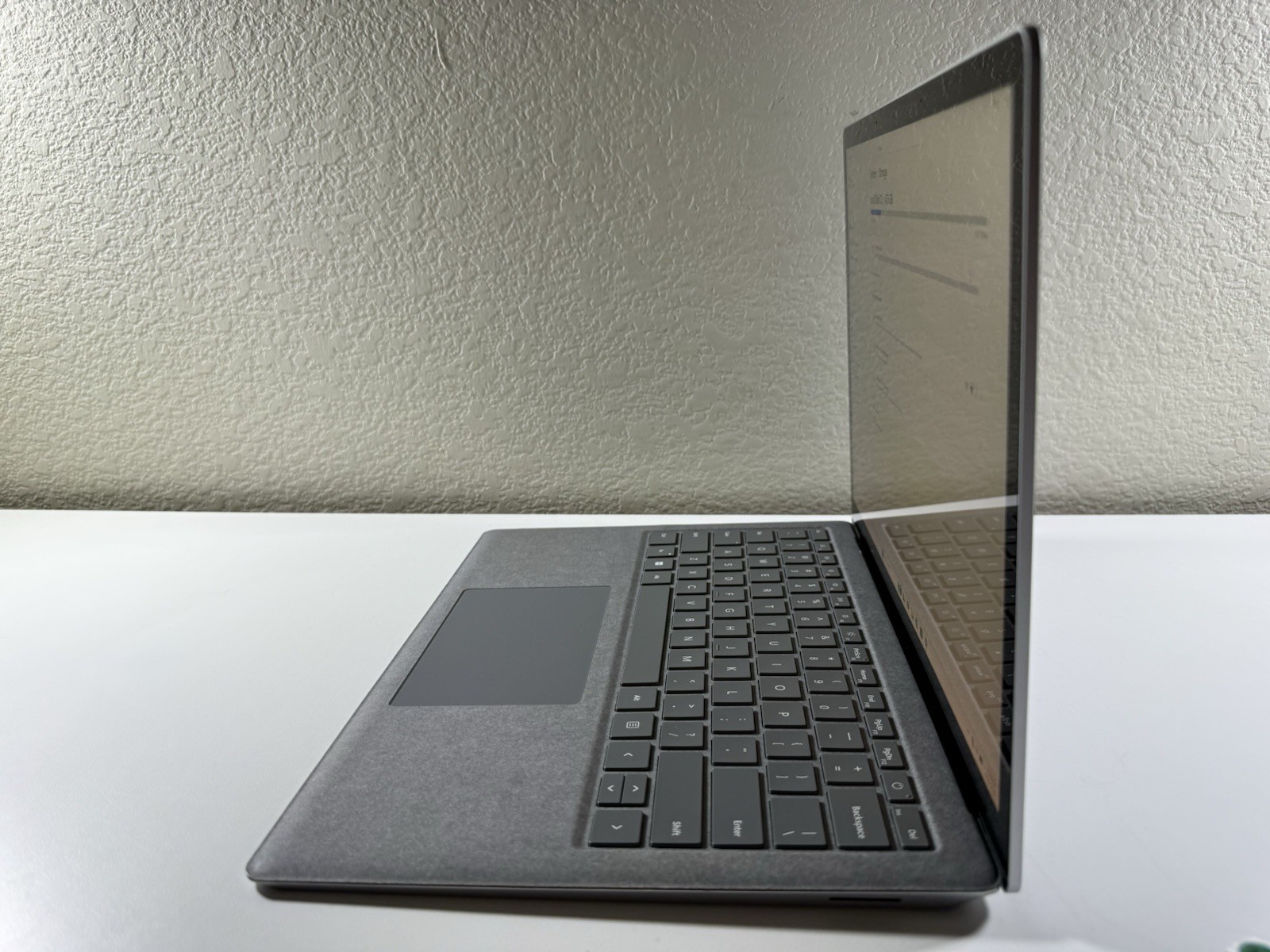 Microsoft Surface Laptop 5 13.5” 1950 Intel Core i7-1265U 16GB RAM 512GB NVME