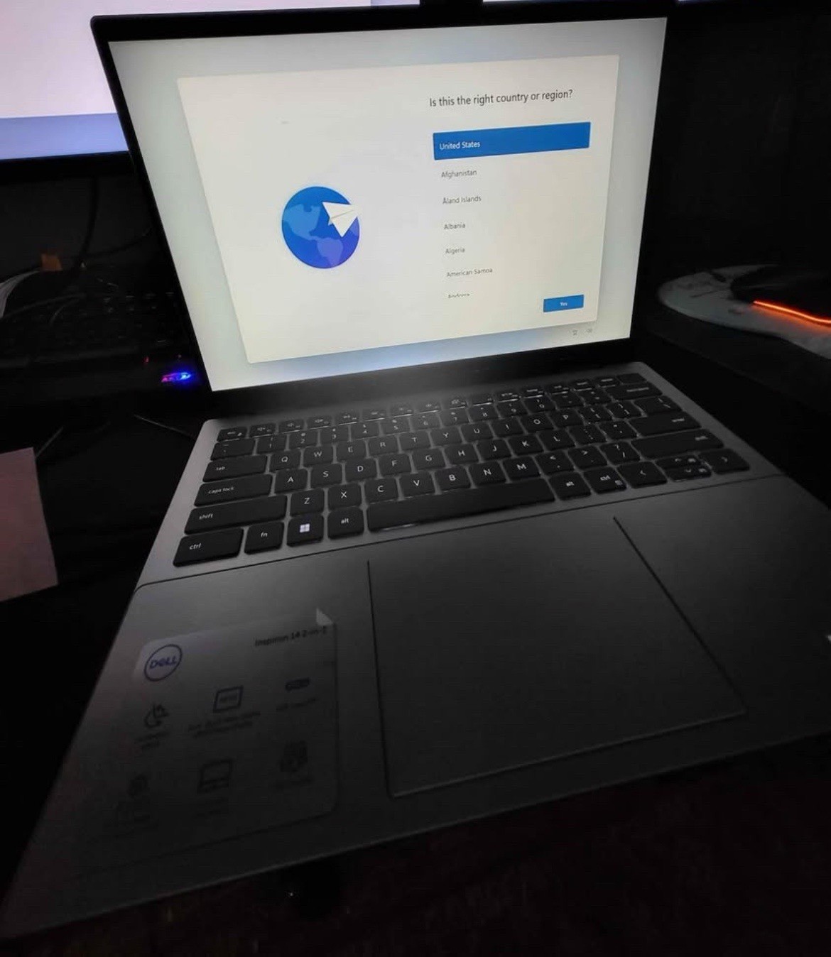 Dell Inspiron 2in1 14” FHD+ Touch Laptop. AMD Ryzen 5. 8GB Memory- 512 SSD.
