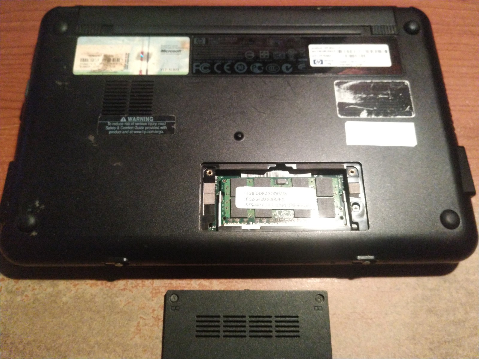 HP Mini 110 10.1″ Netbook Intel Atom Processor Laptop No Hard Drive Unit