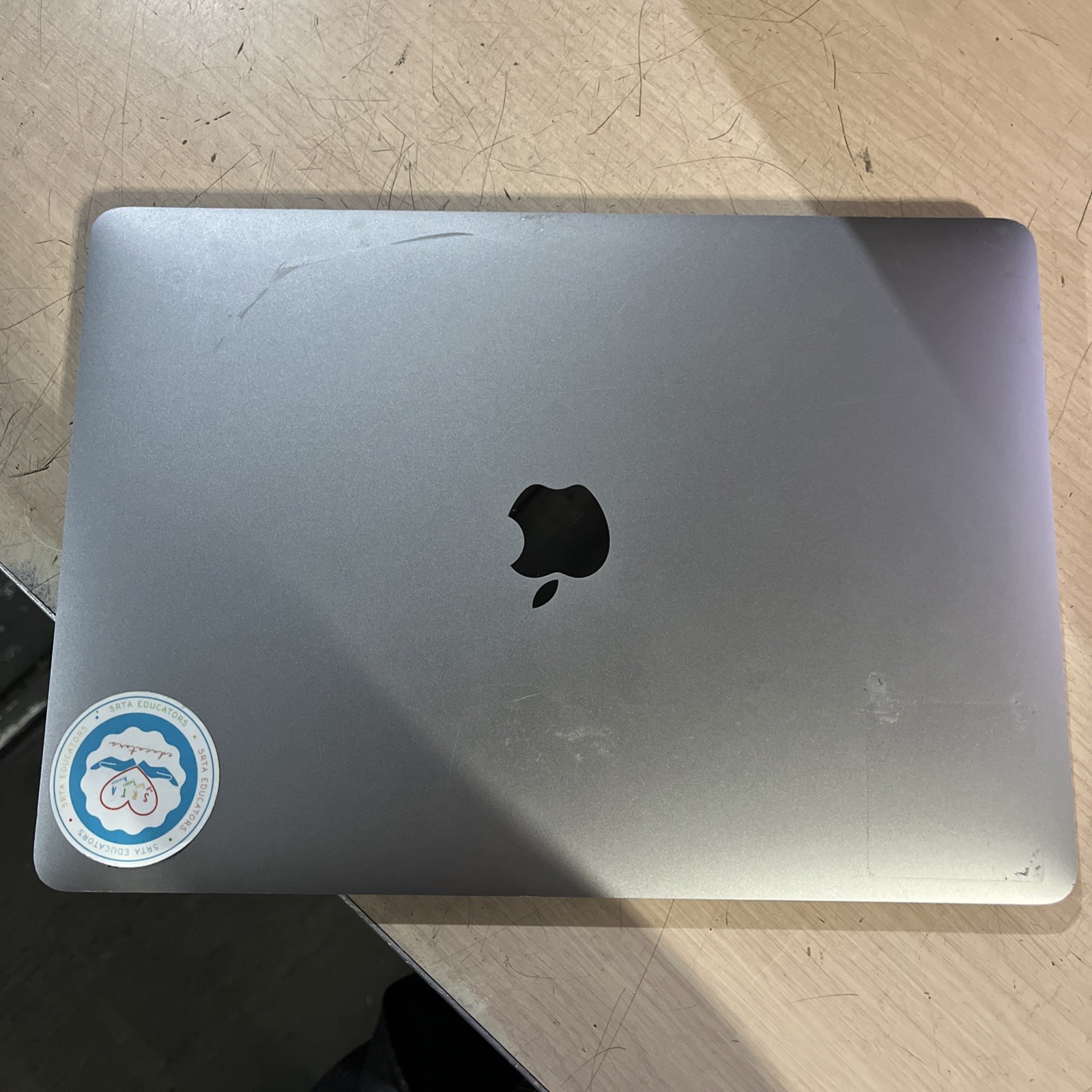 APPLE MACBOOK AIR 13″ SCISSOR, 2020 CORE I3-1000NG4 1.1GHZ 8GB RAM 256SSD /