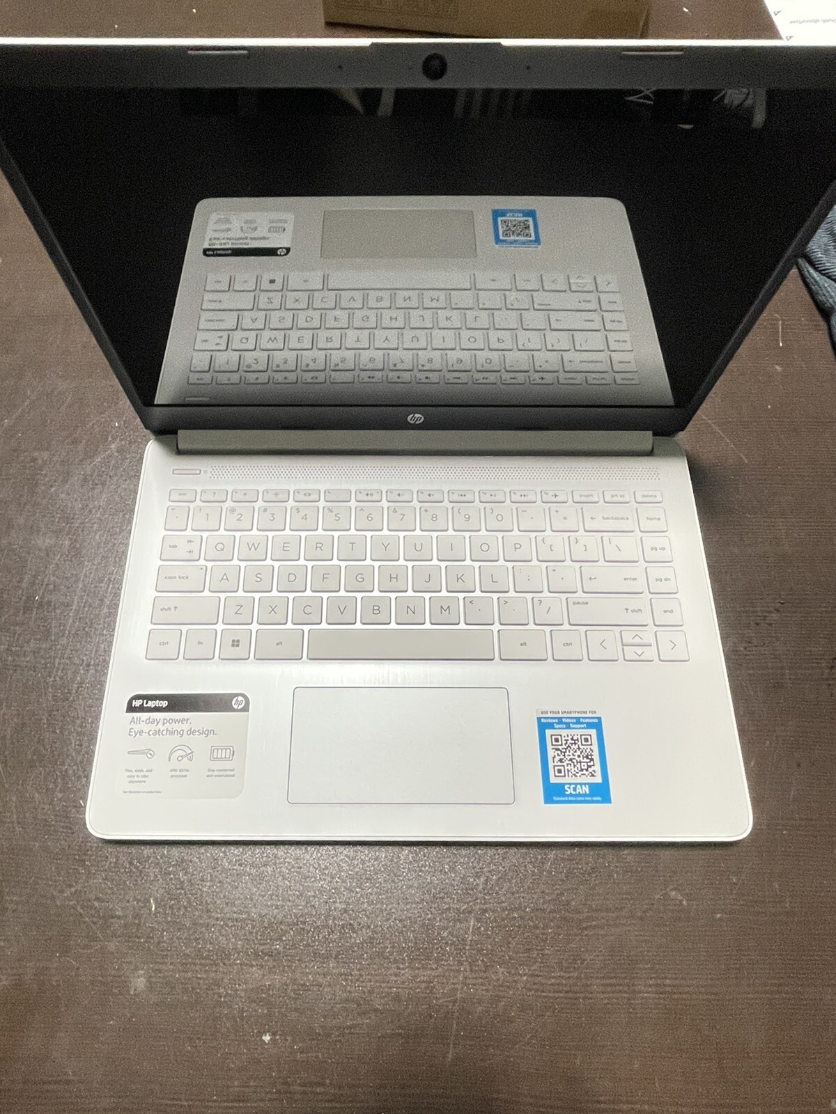 HP 14 inch (64 GB, AMD 3020e, 4GB) Laptop – White – 14-fq0070nr *OPEN BOX