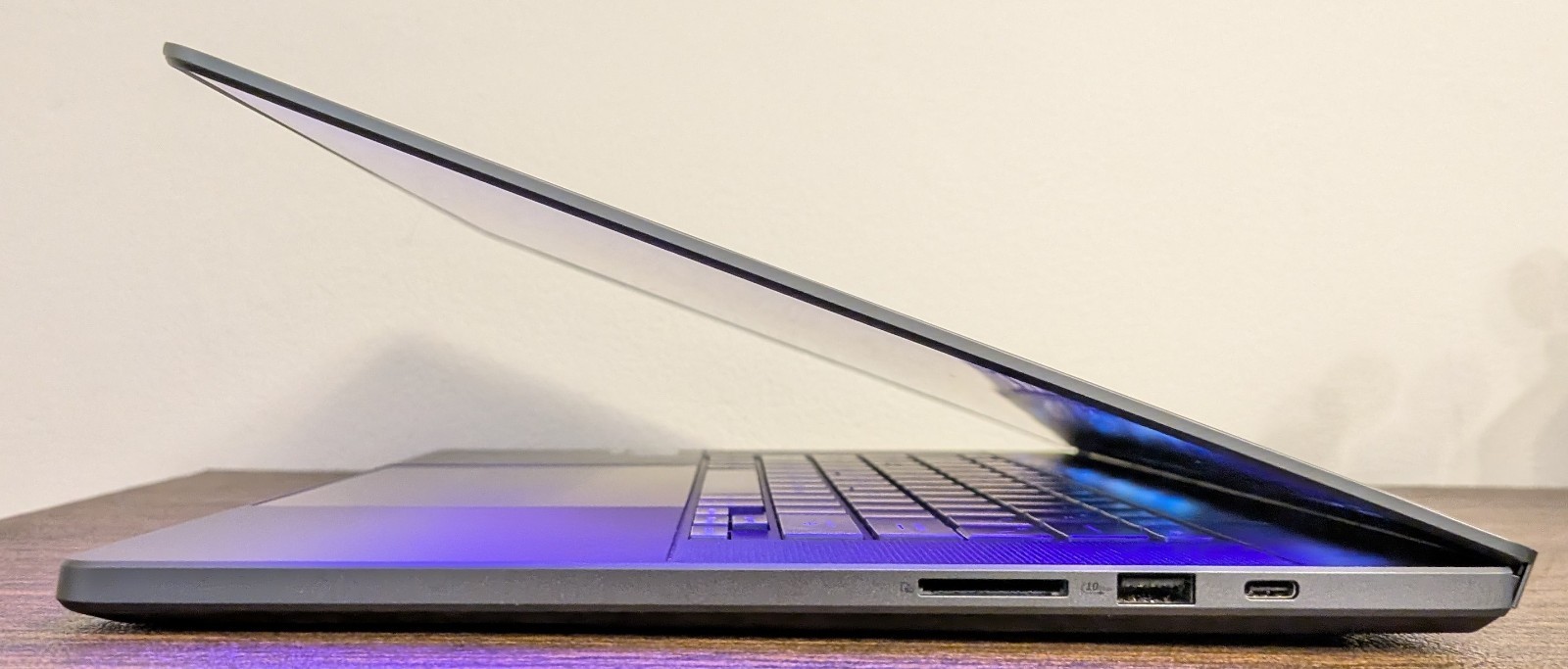 ASUS ROG Zephyrus G16 OLED (Core Ultra 9 185H, 16GB/1TB SSD, RTX 4070) Laptop