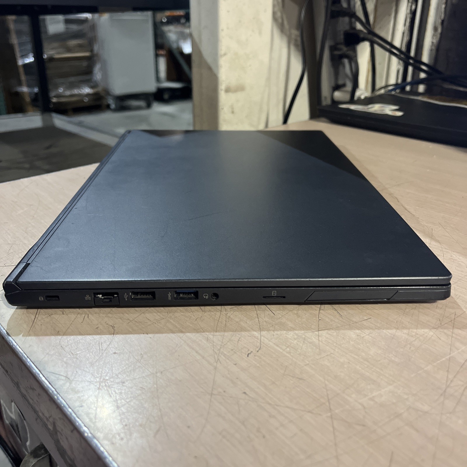 CARBON LCS15-10I7 INTEL CORE I7-10510U 1.80GHZ 16GB RAM NO HD