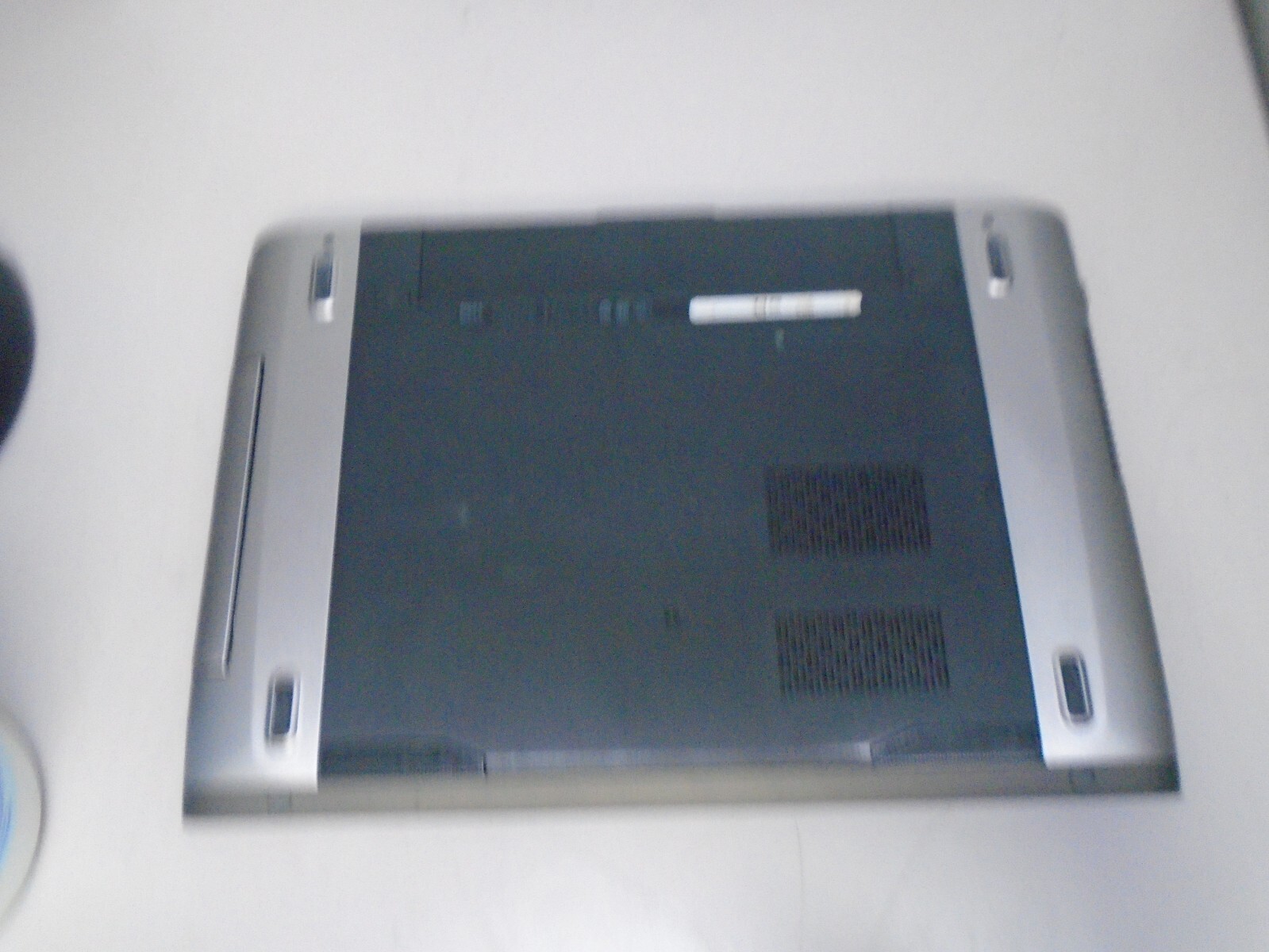 Dell Vostro 3560 14.5″ i5-3210M 2.5GHz 8GB/500GB DVDRW WiFi Laptop + AC [NO OS]