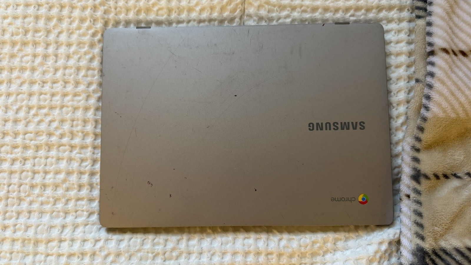 Samsung Chromebook 4 11.6” (32GB, Intel Celeron N4020, 1.1 GHz, 4GB) Laptop