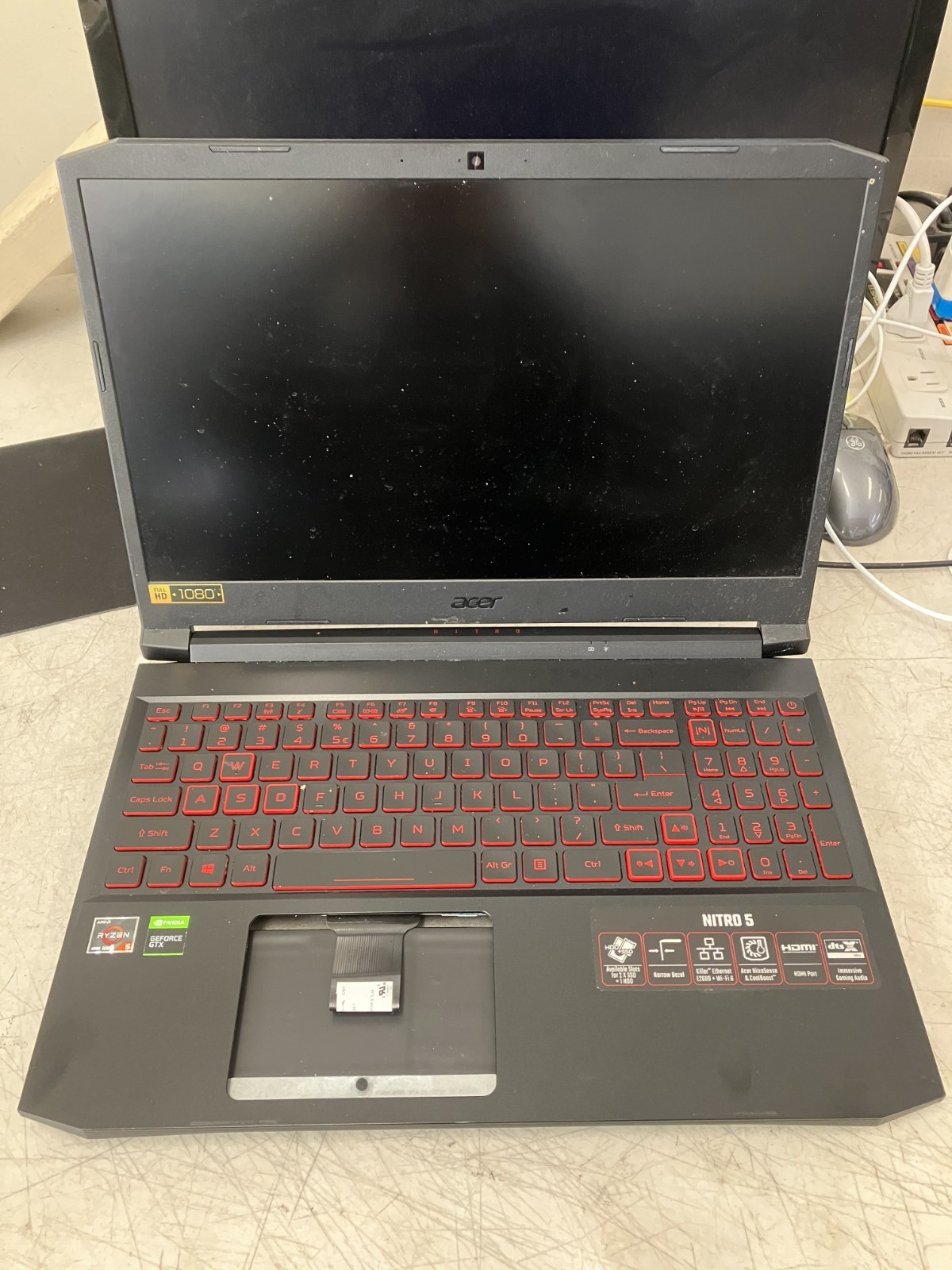 Acer Nitro 5 N20C1 15.6 Ryzen 5 4000 *For Parts/Repair No Power Untested*