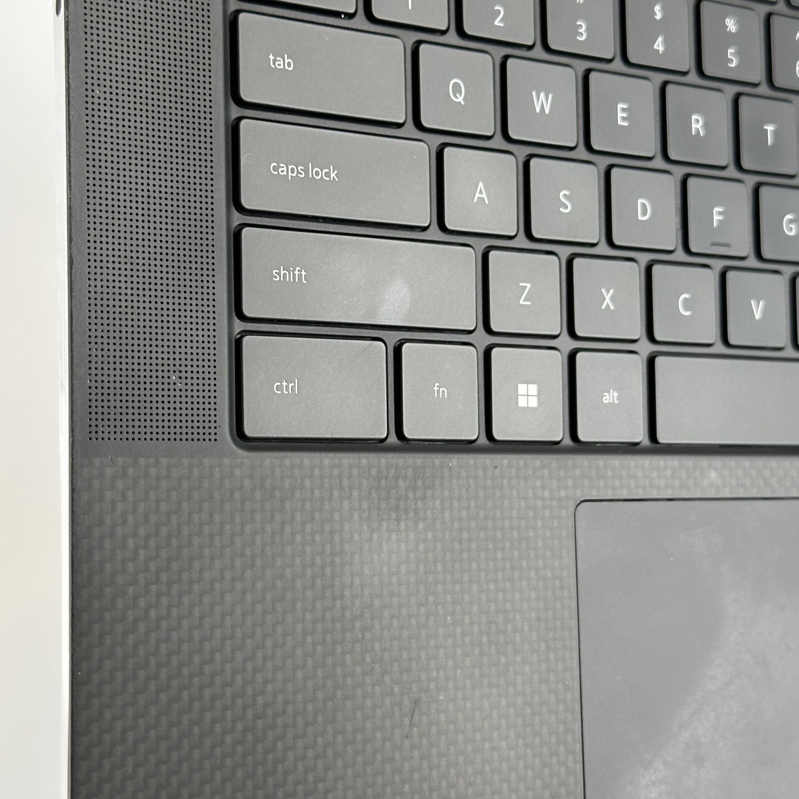 Dell XPS 15 9530 3.5K TOUCH 2.6 GHz i9-13900H 32GB 1TB SSD NVIDIA RTX 4060 Good