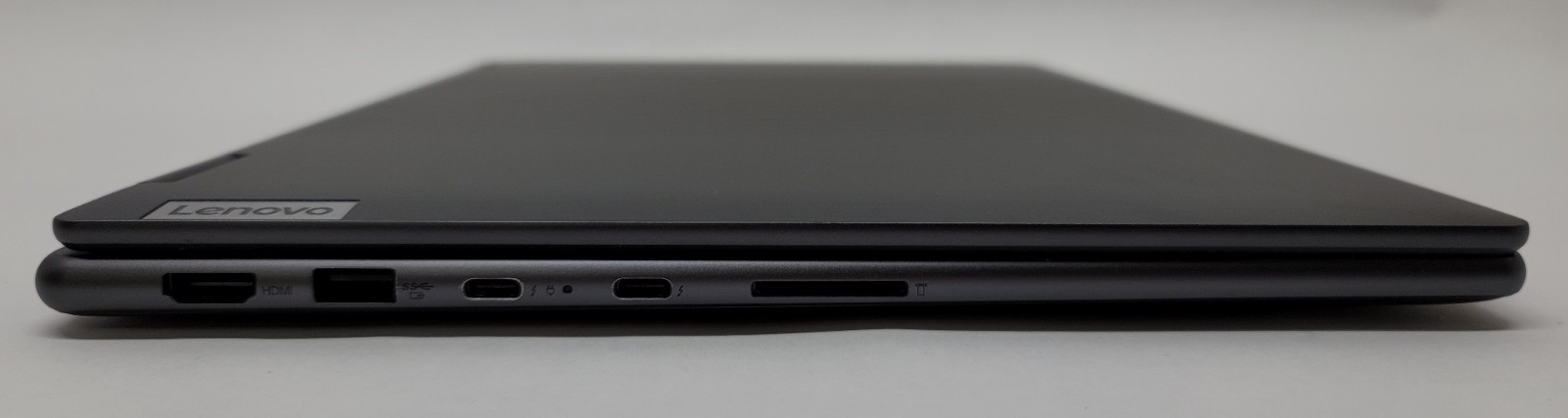Lenovo Yoga 7 16 in / i5 12th Gen / 8GB / 256GB / Windows 11 IdeaPad Laptop