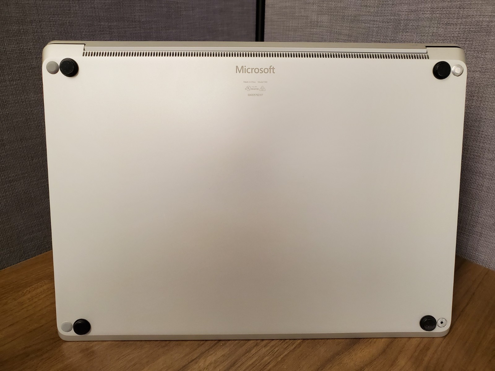 Microsoft Surface Laptop 2 | i5-8350U | 8GB RAM | 128GB SSD | Win11 Pro | Silver