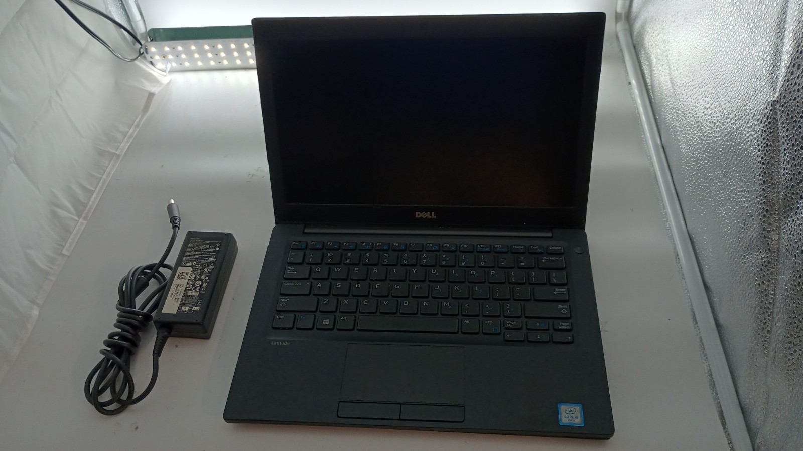 7212 Latitude7280 w/charger.No battery! 5-6300U.8GB.128GB M.2.12.5″.W11 Pro