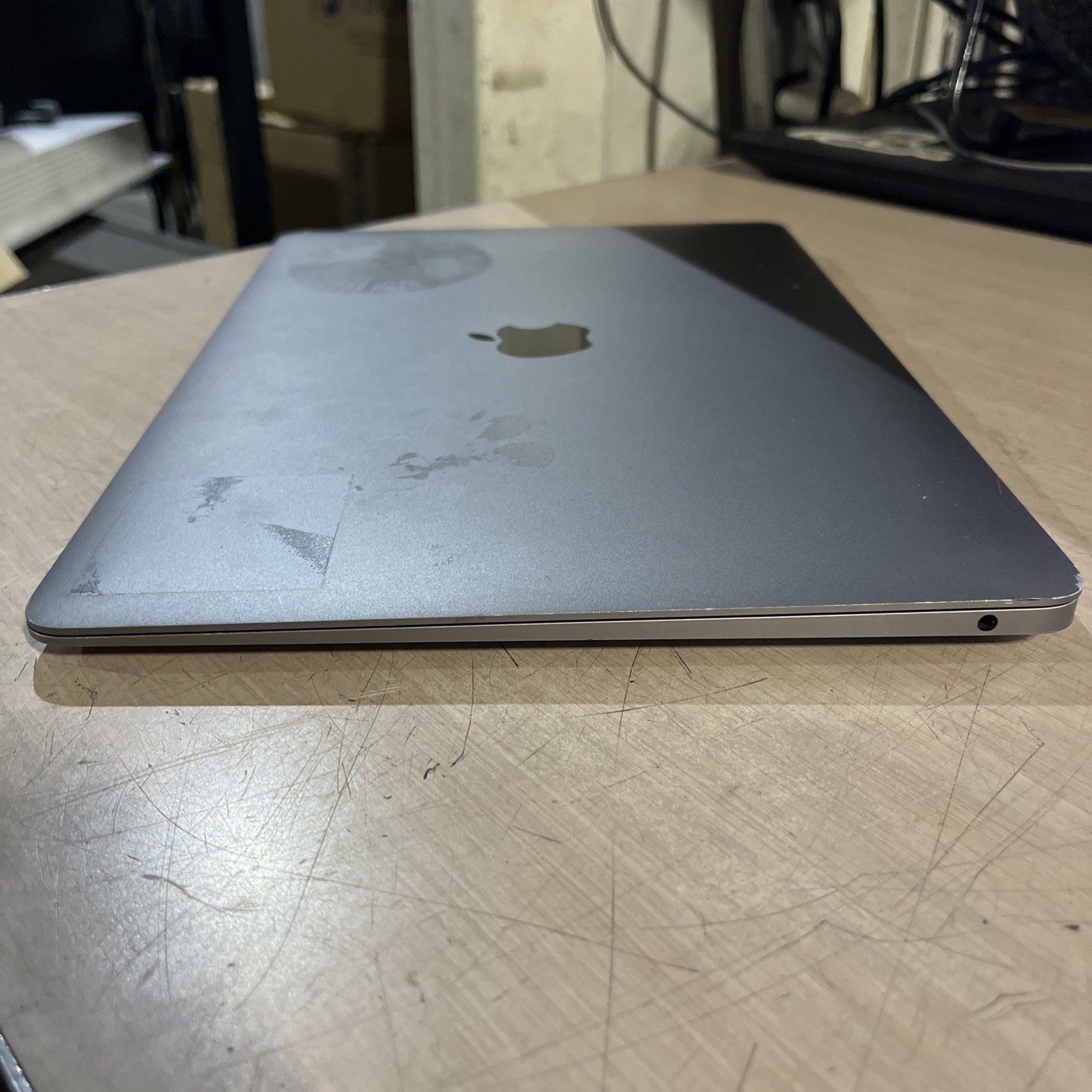 APPLE MACBOOK AIR 13″ SCISSOR, 2020 CORE I3-1000NG4 1.1GHZ 8GB RAM 256SSD