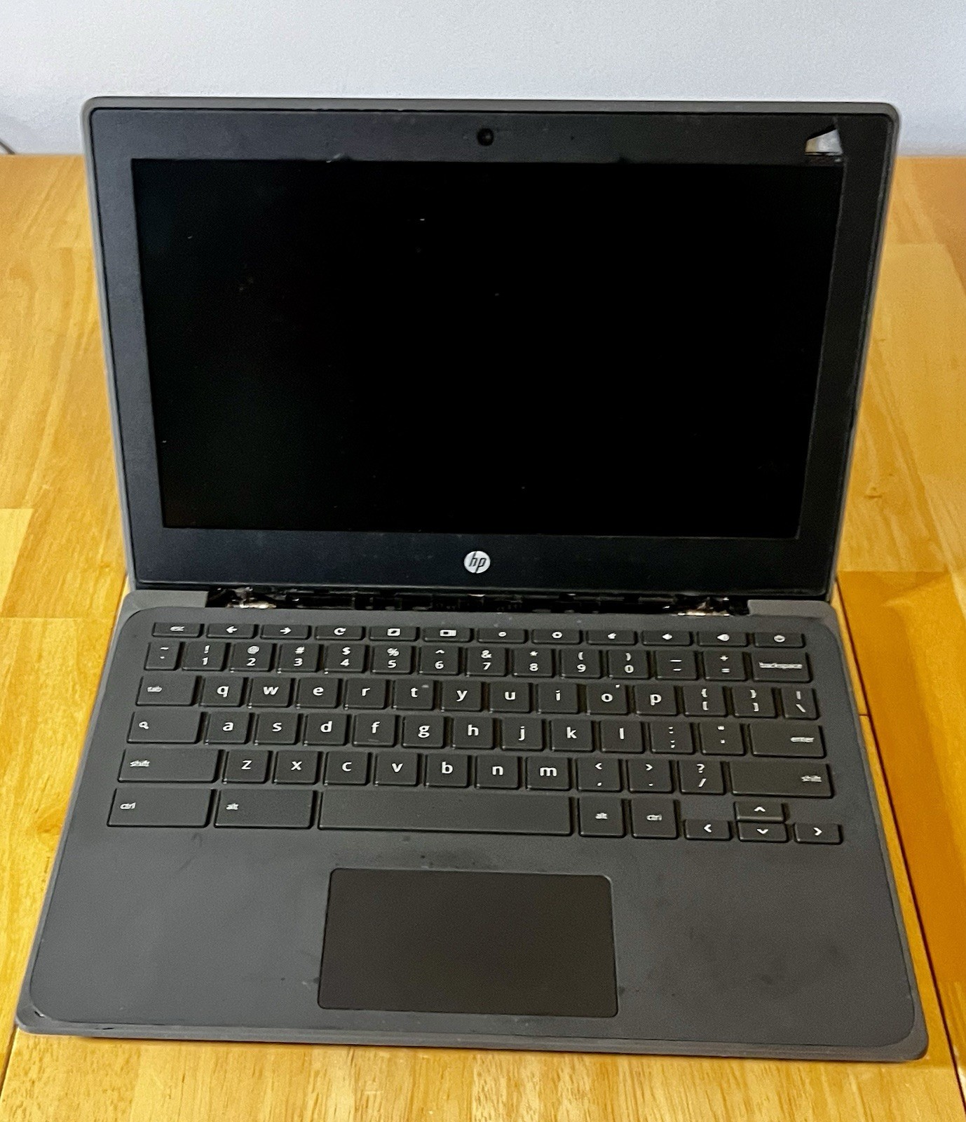 USED GRADE C HP ChromeBook 11 G8 11.6” 4GB RAM 32GB SSD with Charger READ DESC