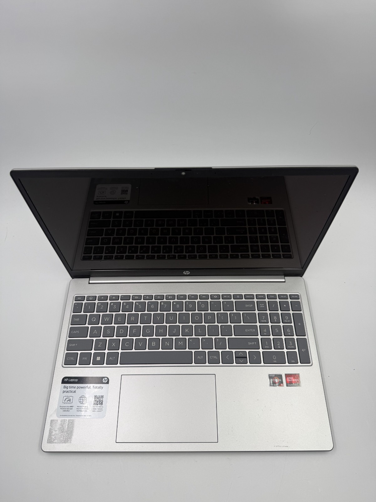 HP 15-FC0025DX 15.6″ Touch 8GB 512GB SSD AMD Ryzen 5 7520U 2.80GHz WIN11H