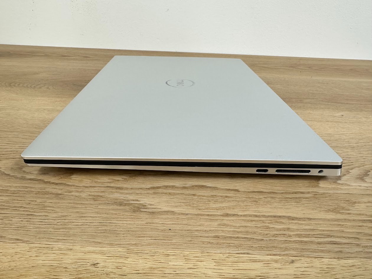 Dell XPS 15-9510, Core i9 11900H, 32GB DDR4, RTX 3050 Ti, 512GB SSD 2020 Touch
