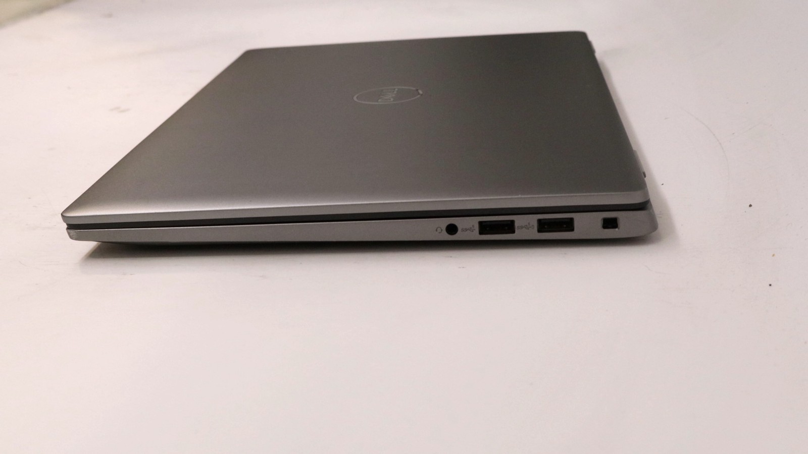 Dell Latitude 7440 14″ i7-1365u 16GB 512GB – Good