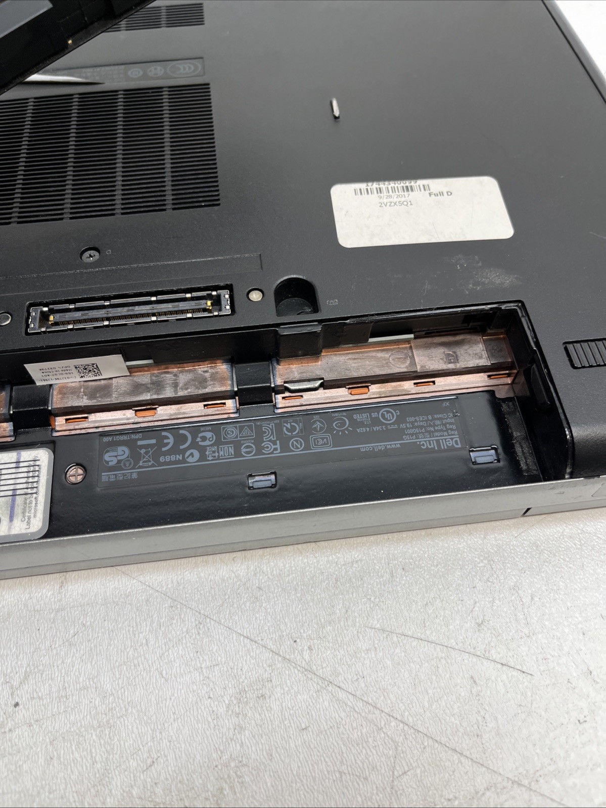 DELL LATITUDE E6420 Laptop w/ Intel Core i5-2520M 2.50 GHZ + 8GB No HD/Battery