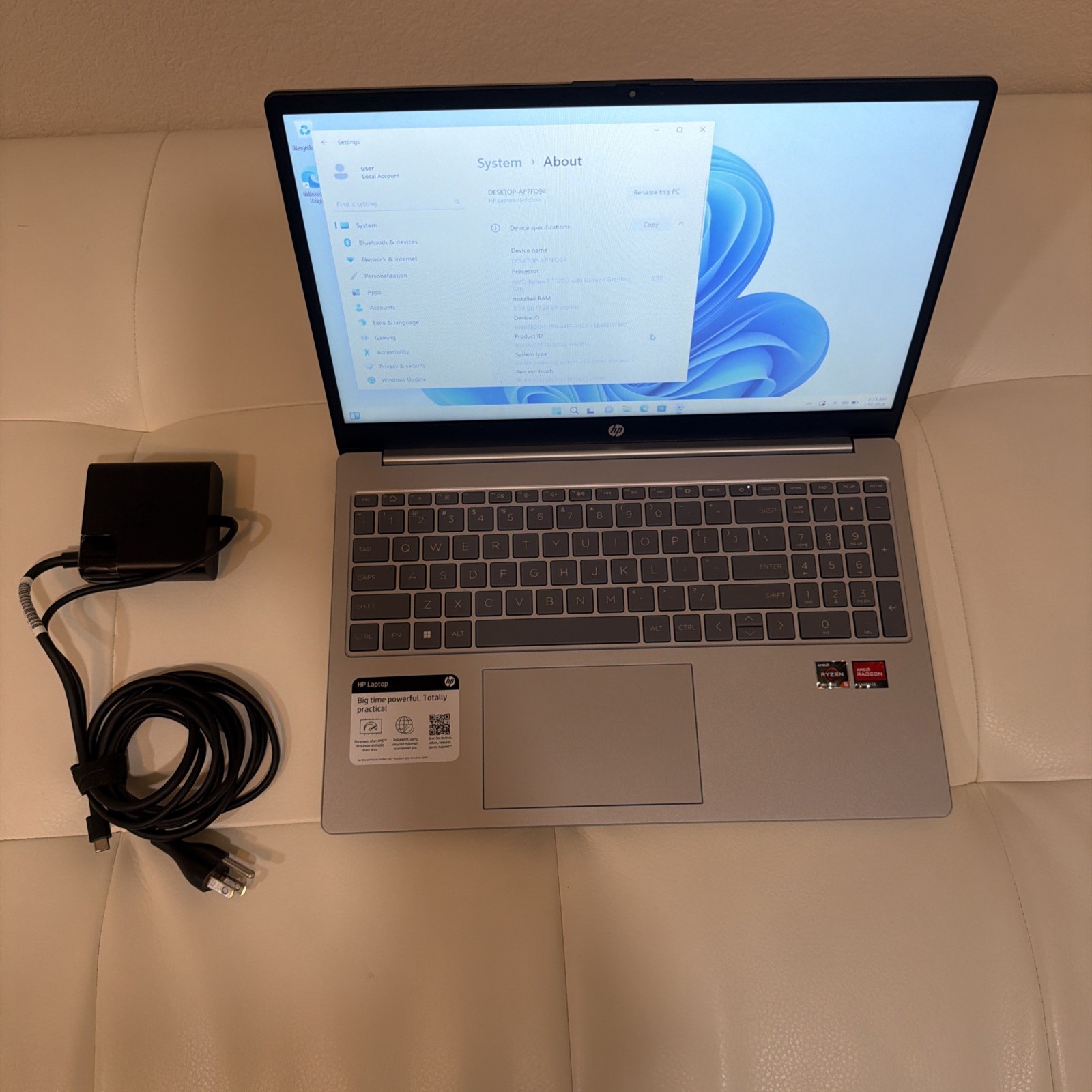 HP 15-FC0025DX 15.6″ Touch 8GB 512GB SSD AMD Ryzen™ 5 7520U 2.80GHz WIN11H